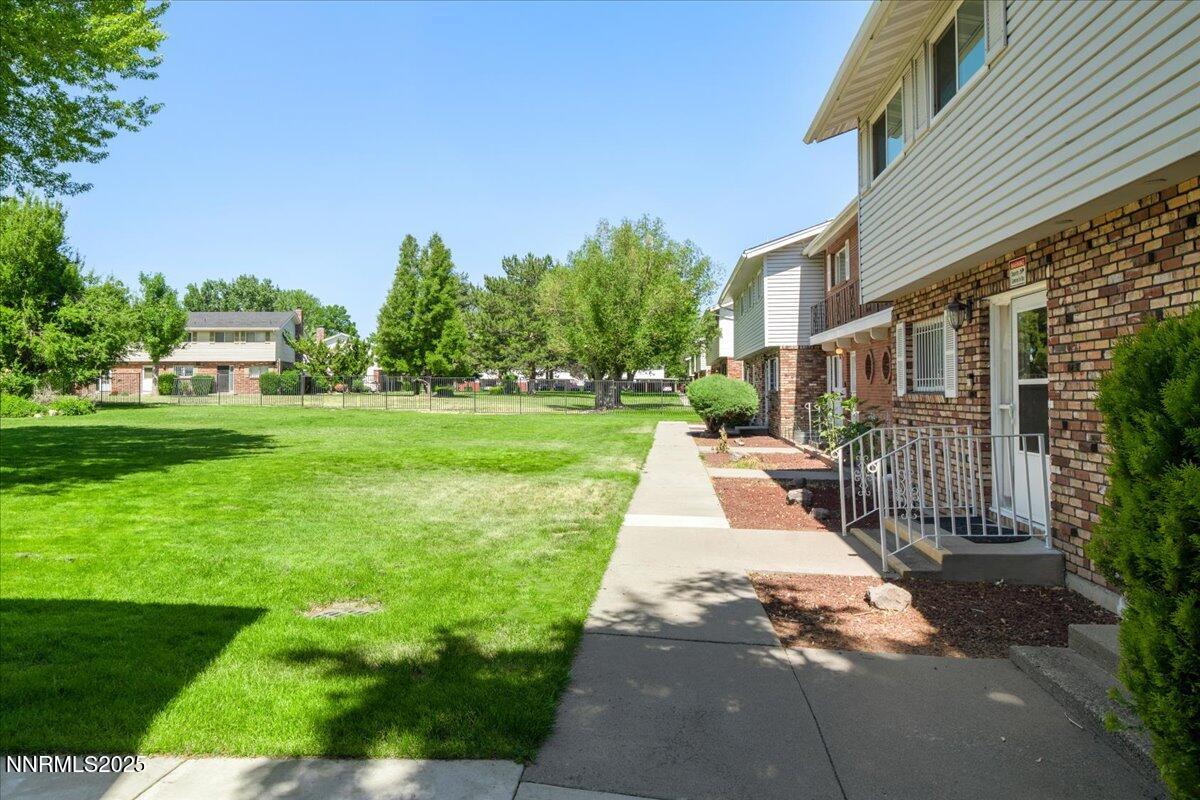 110 Smithridge Park Property Photo 1