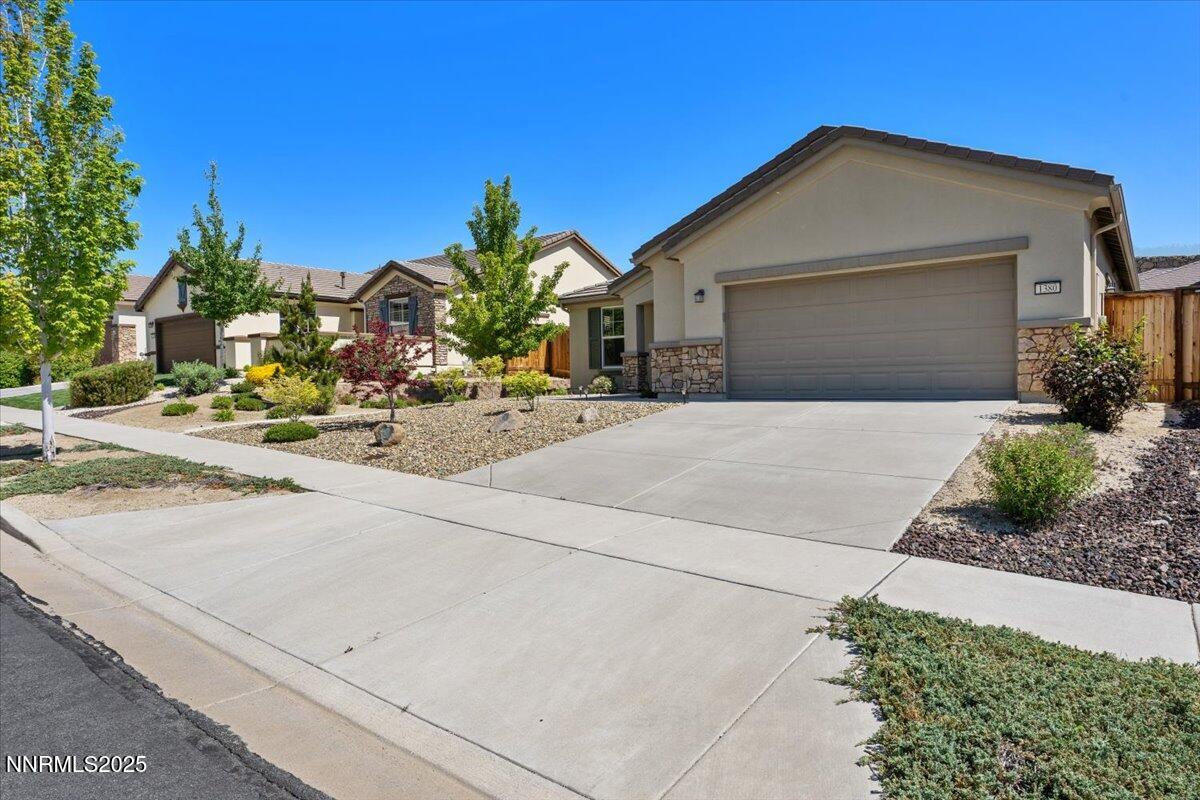 1380 Wakefield Trail Property Photo 3
