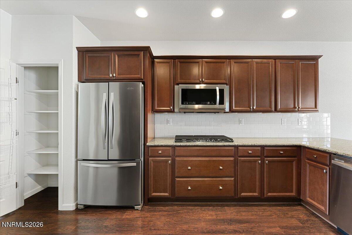 1380 Wakefield Trail Property Photo 15