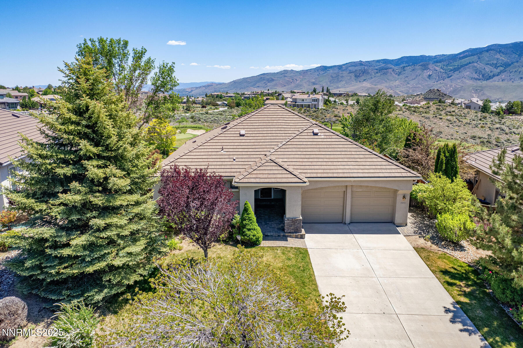 8890 Chipshot Trail Property Photo 1