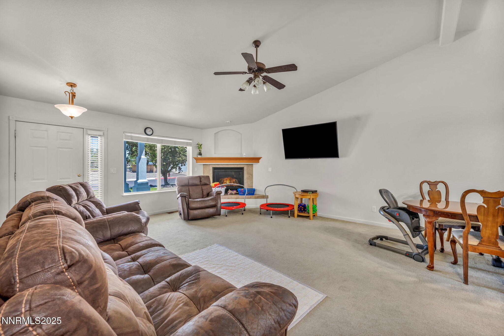 753 Divot Drive Property Photo 13