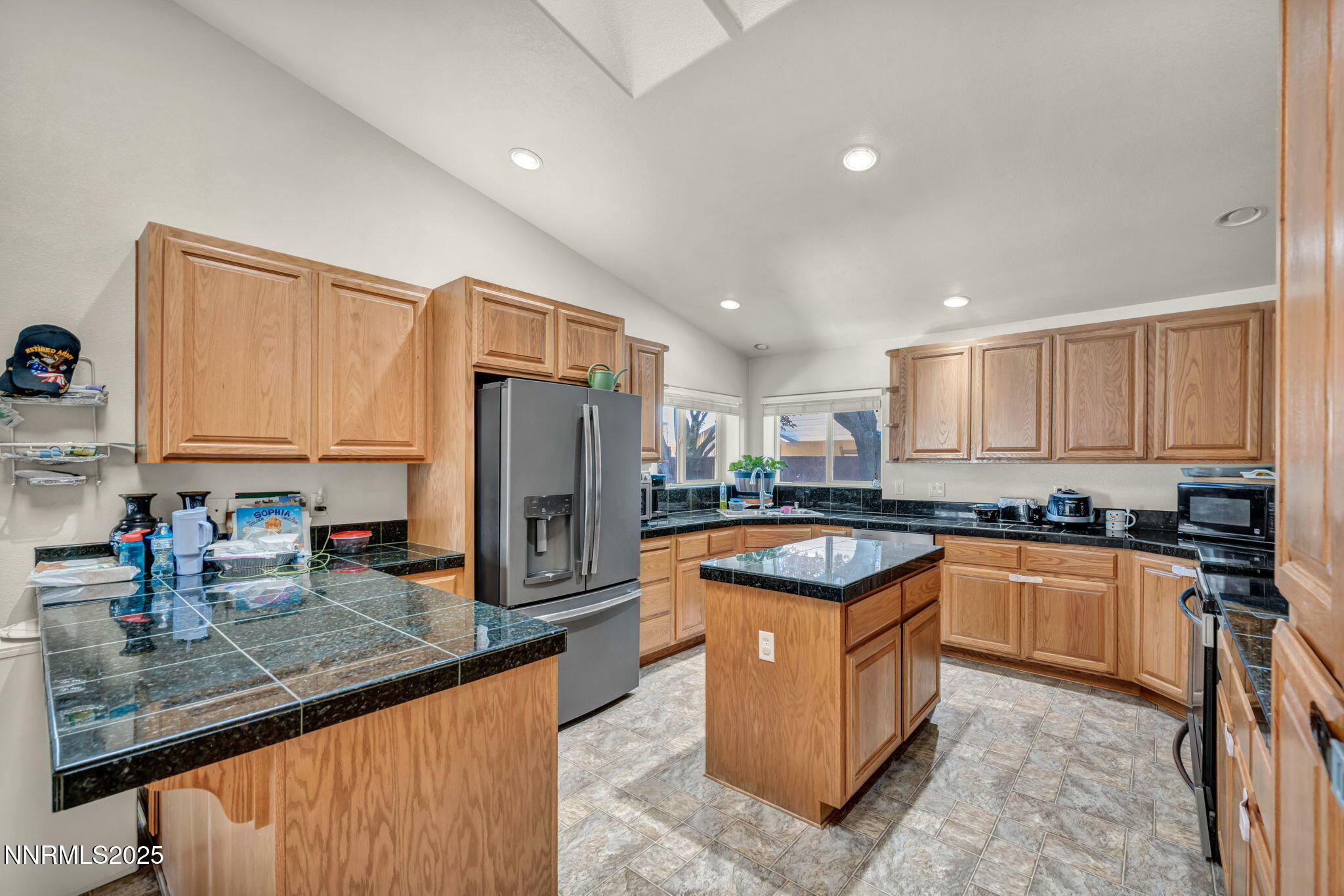 753 Divot Drive Property Photo 18