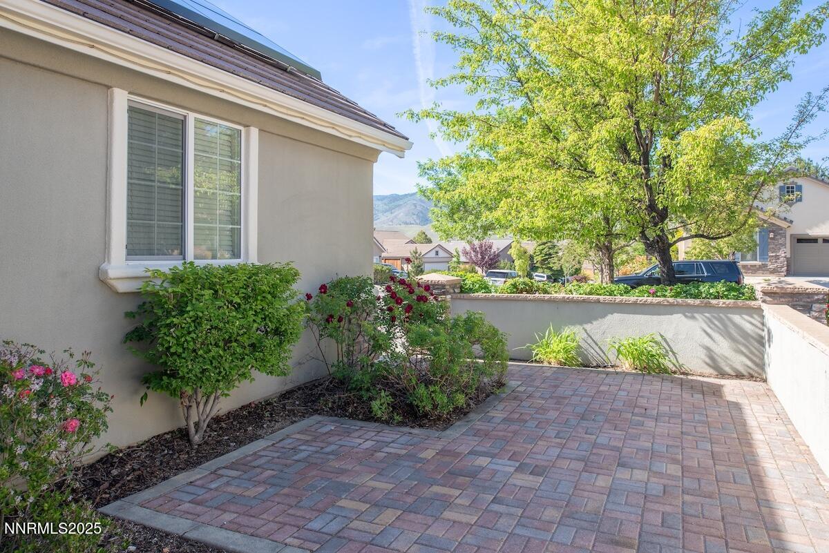 9121 Quilberry Way Property Photo 6