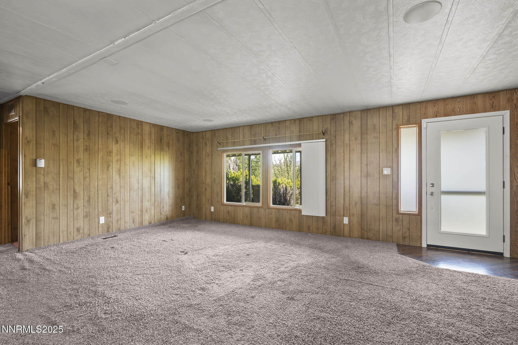4658 Maynard Way Property Photo 3