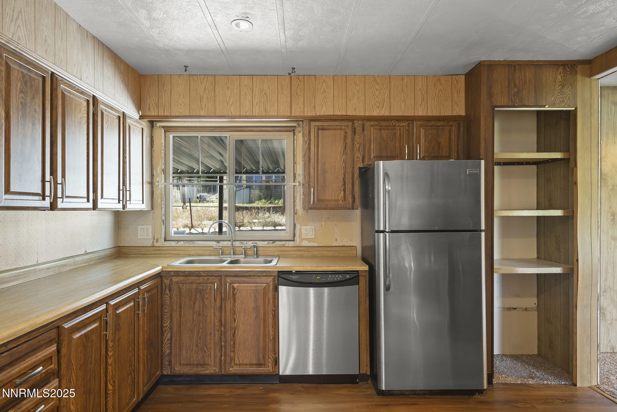 4658 Maynard Way Property Photo 6