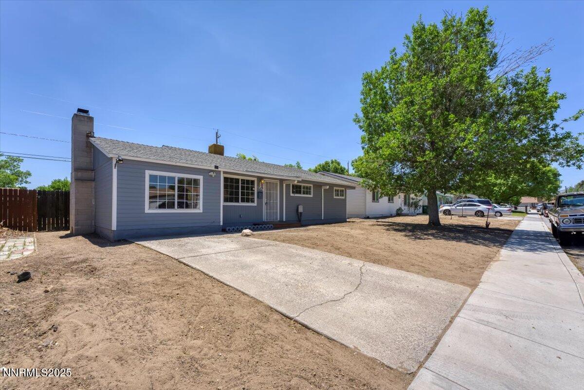 1345 Plymouth Way Property Photo 1