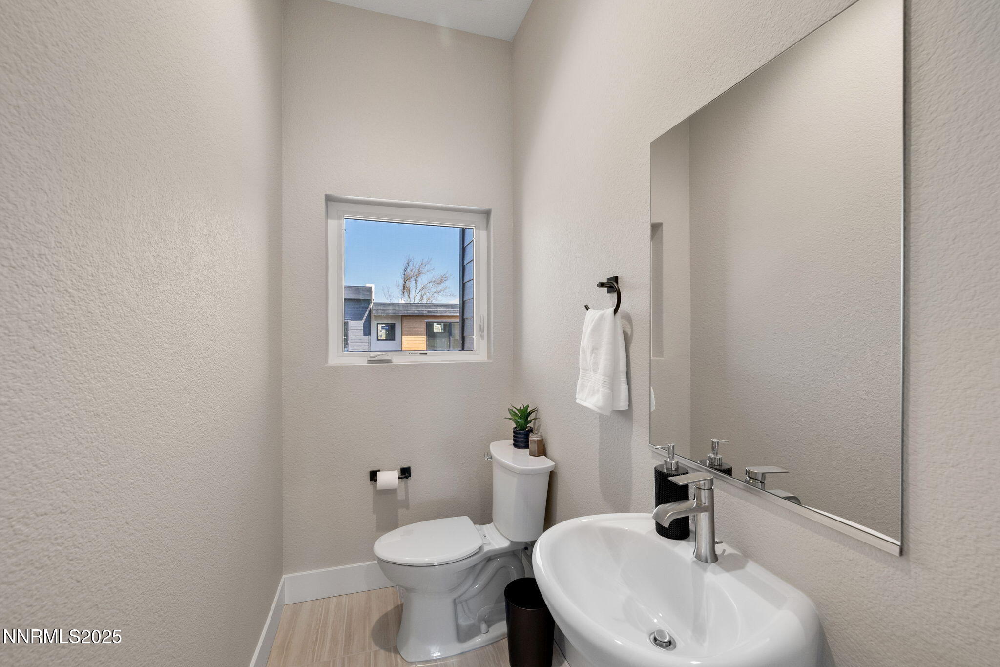 3816 Lakeside Drive Property Photo 15