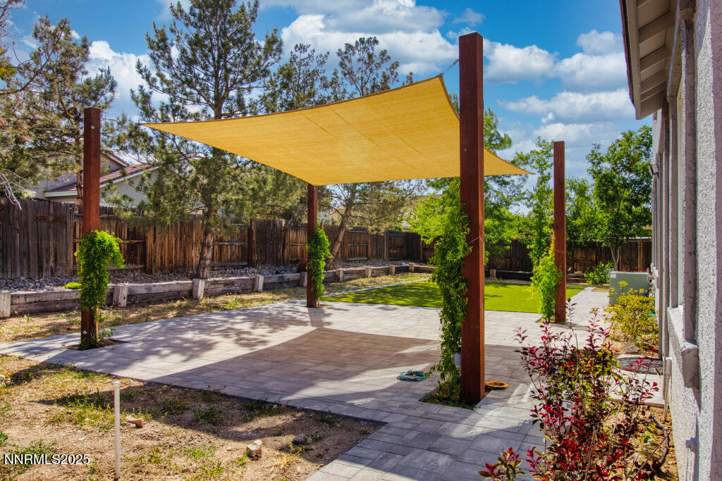 10595 Baton Court Property Photo 9