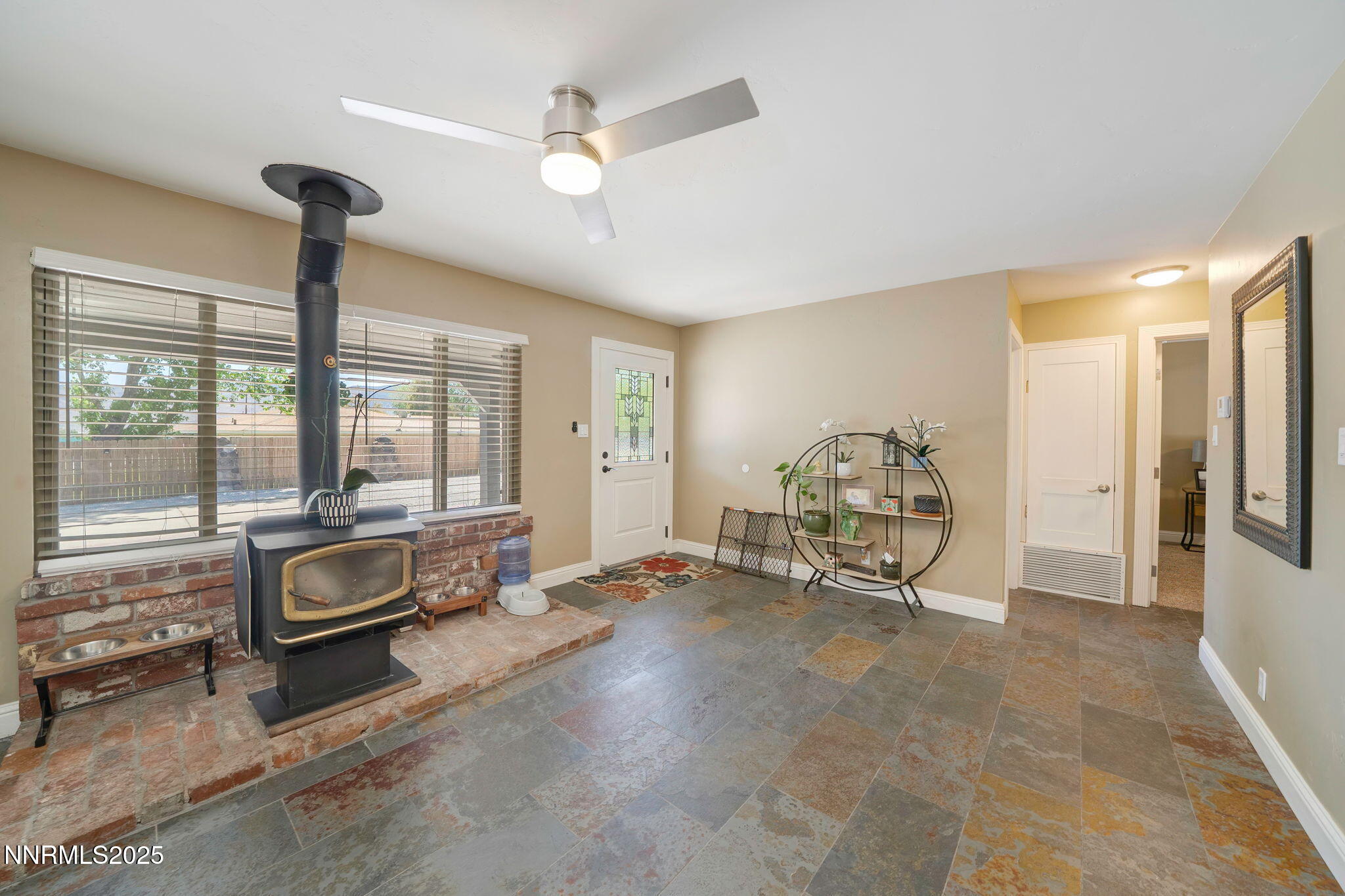 12245 Spruce Lane Property Photo 7