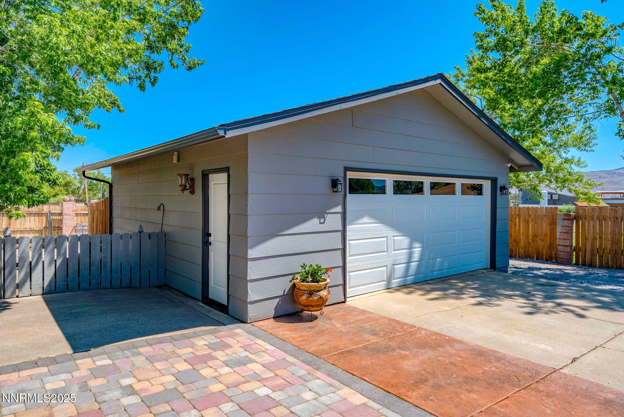 12245 Spruce Lane Property Photo 33