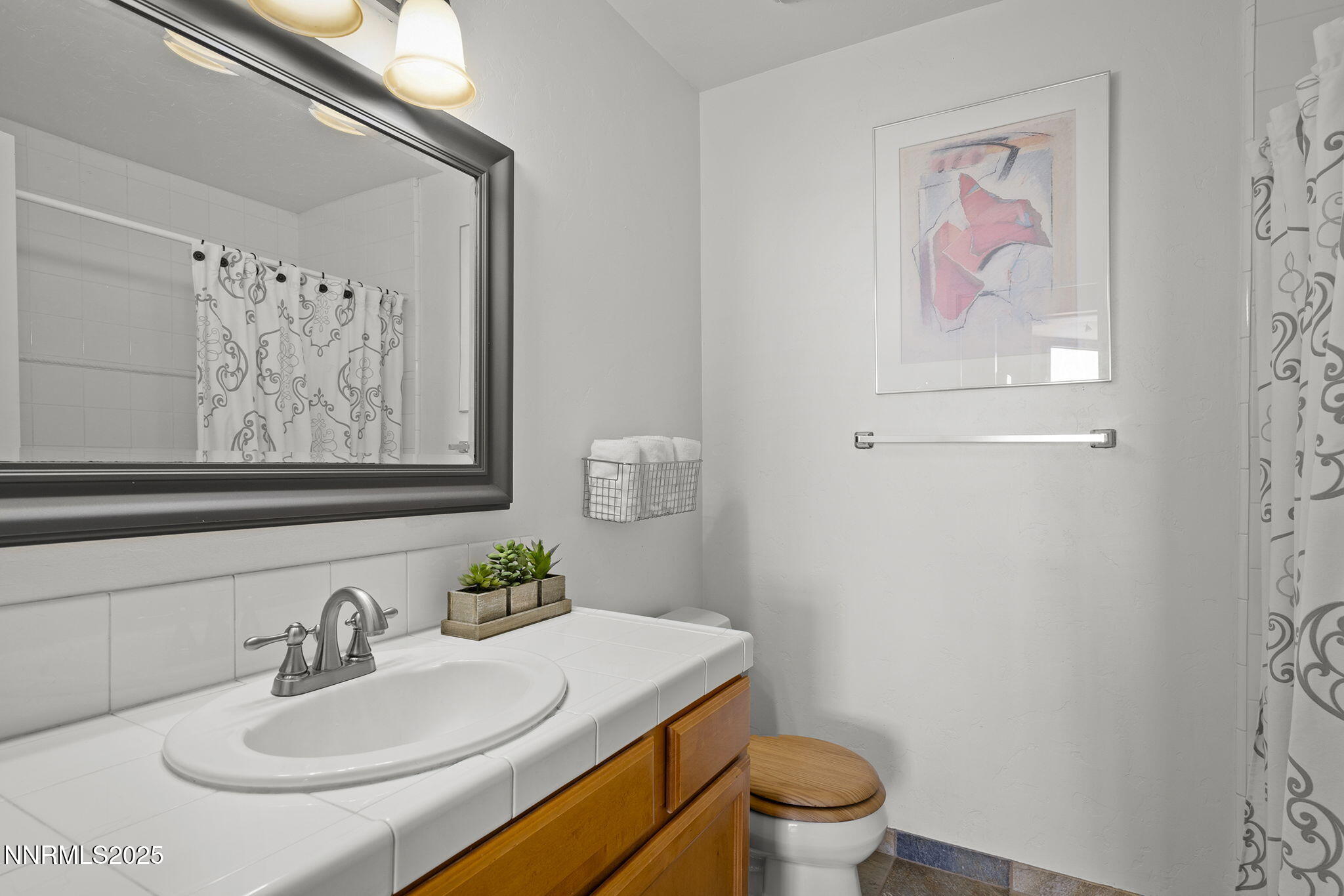 909 Tyner Way Property Photo 19