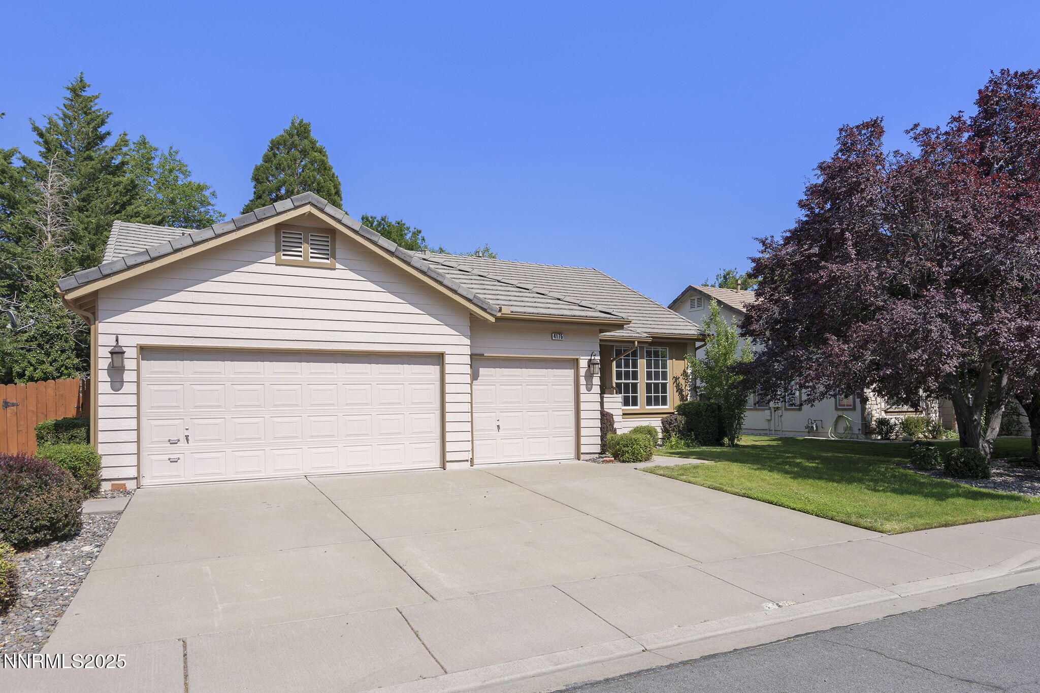 4175 Falling Water Drive Property Photo 1