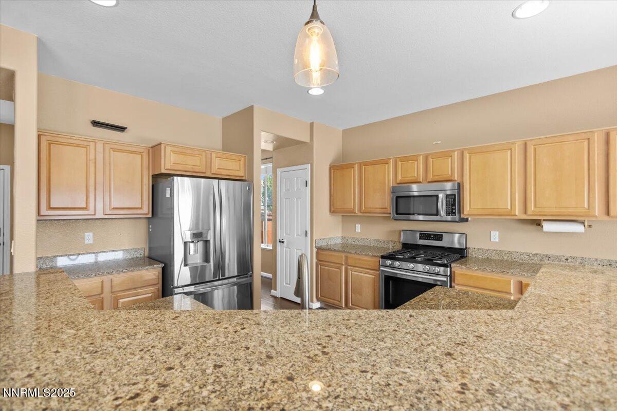 6595 Geranium Way Property Photo 10