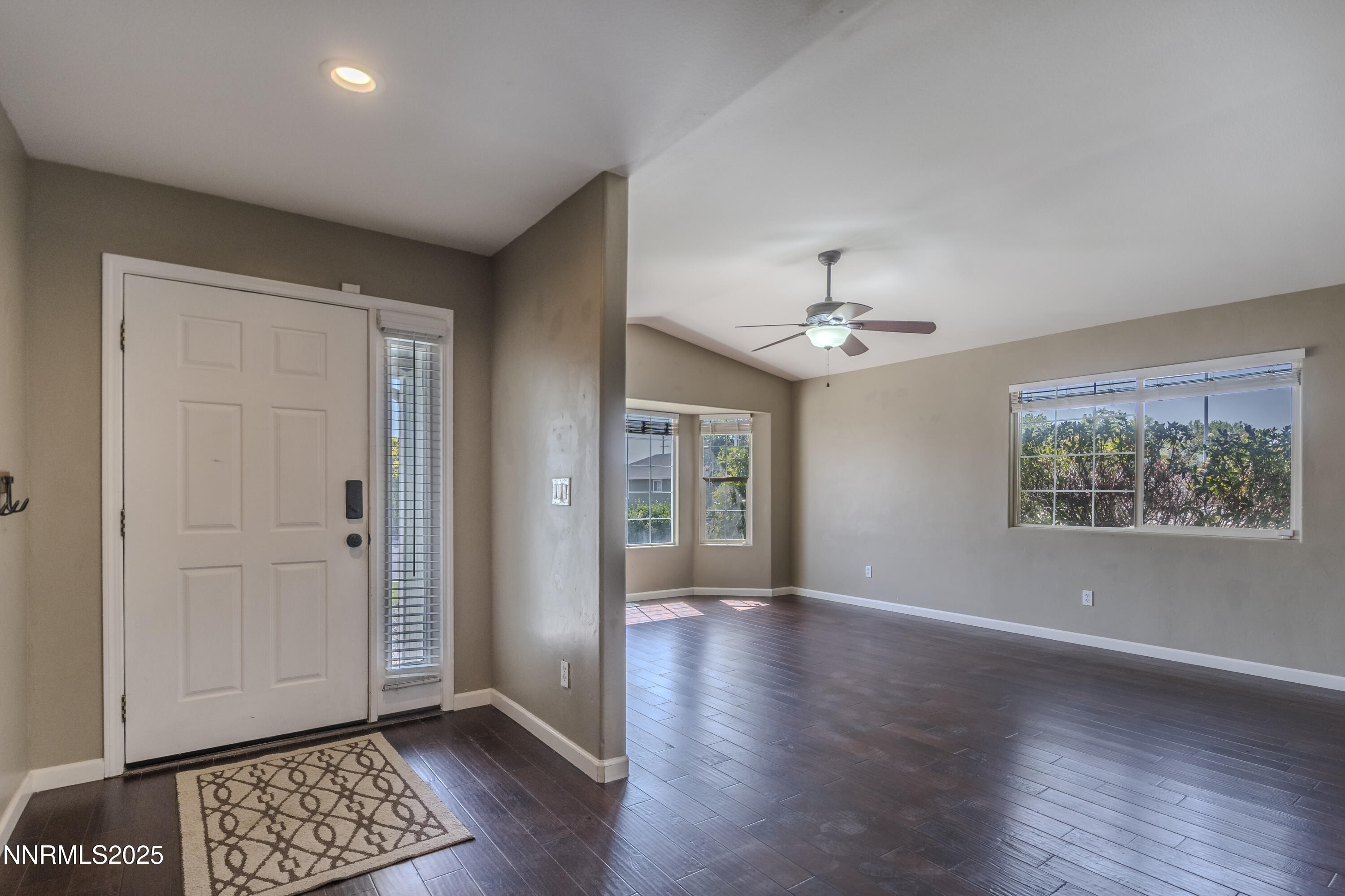 763 Canary Circle Property Photo 5