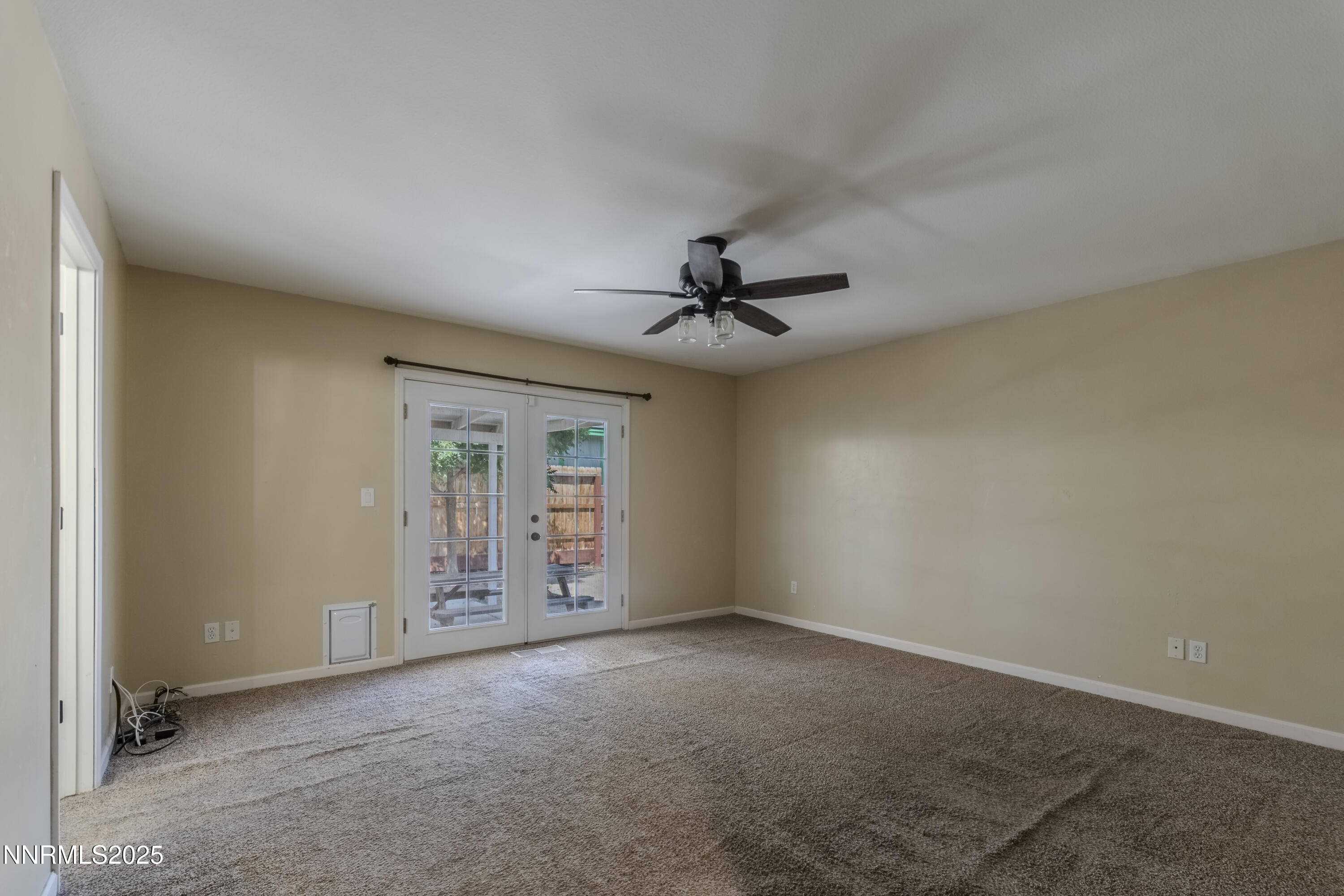 763 Canary Circle Property Photo 23