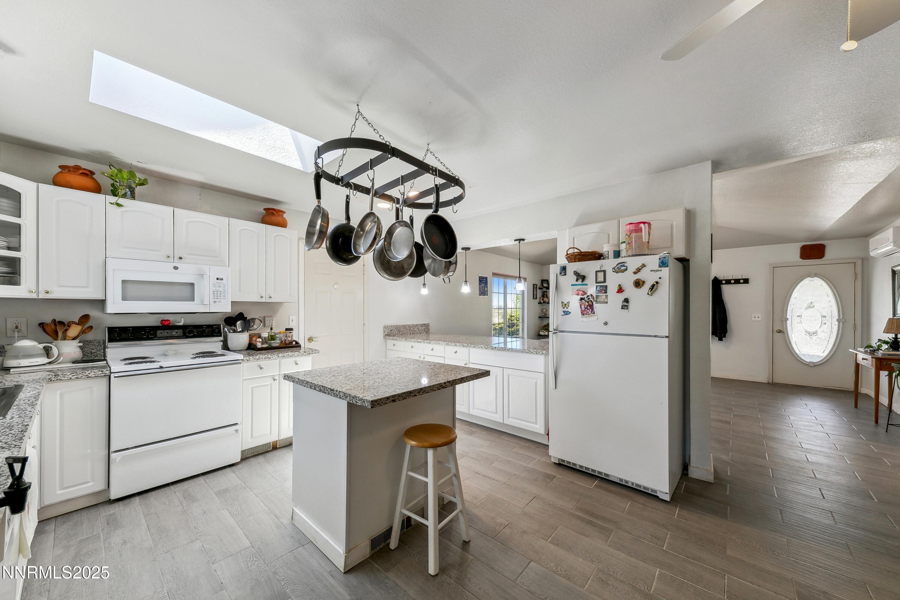 21 Fox Lane Property Photo 3