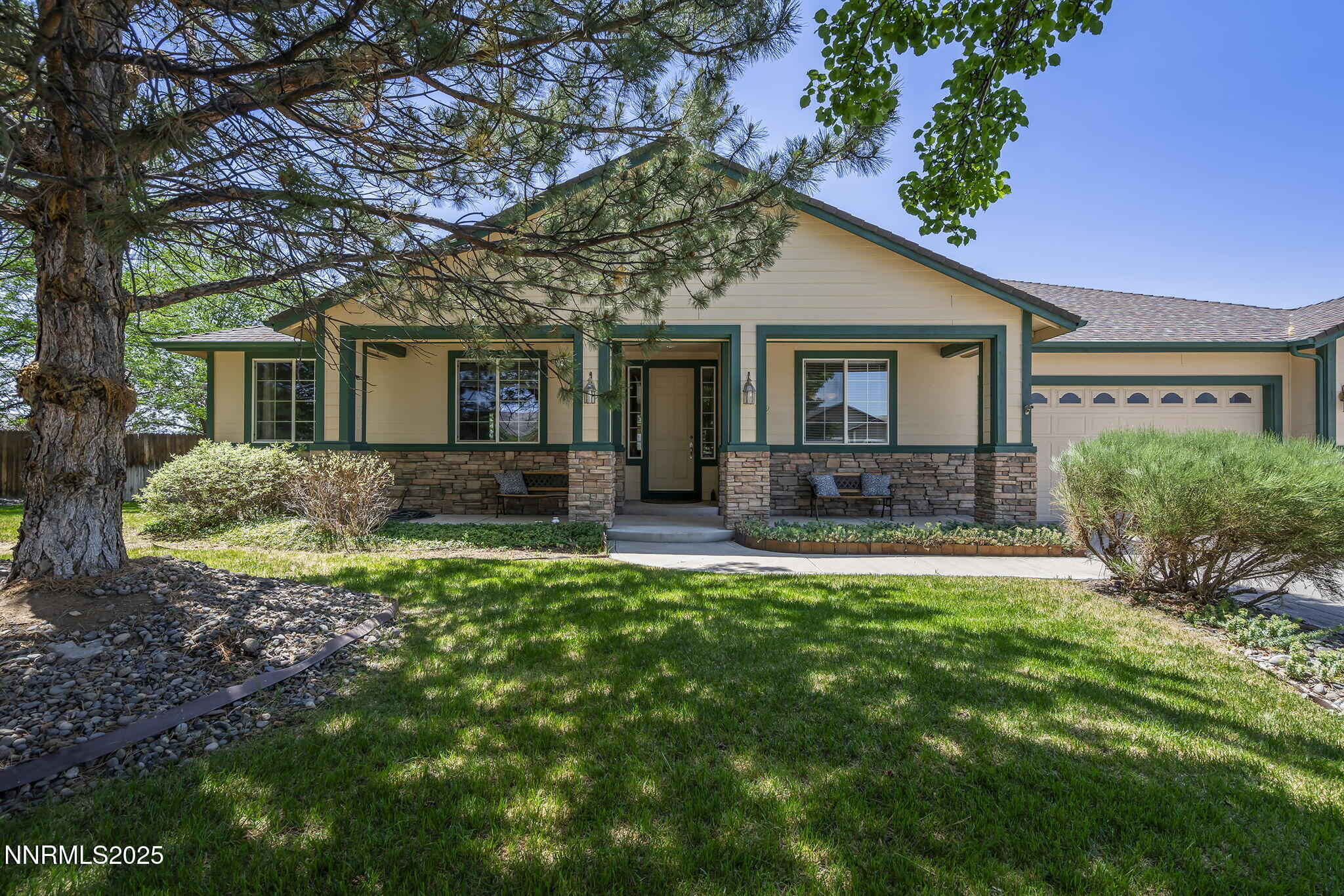 289 Saintsbury Court Property Photo 1