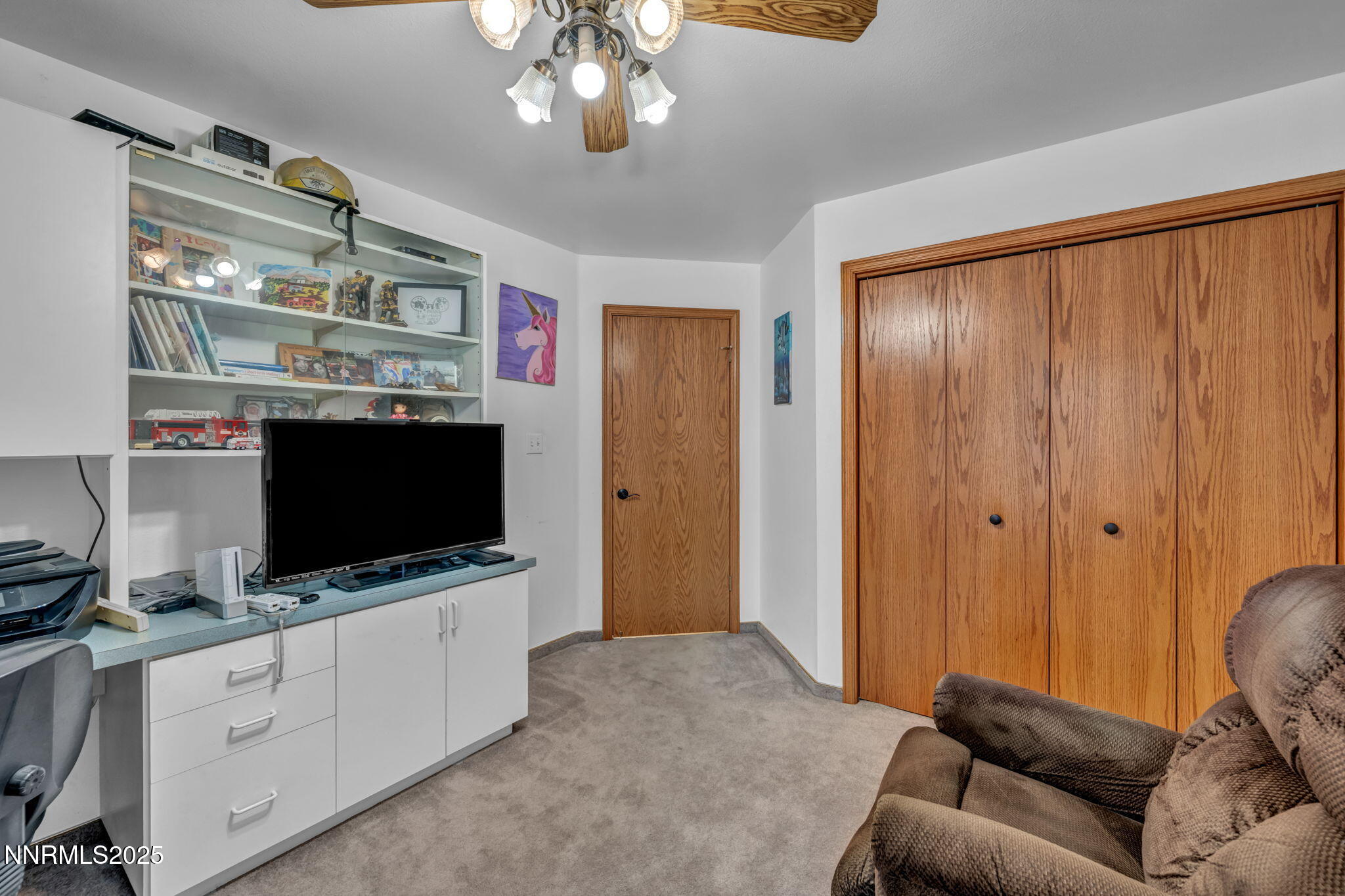 5595 Kluncy Canyon Road Property Photo 23