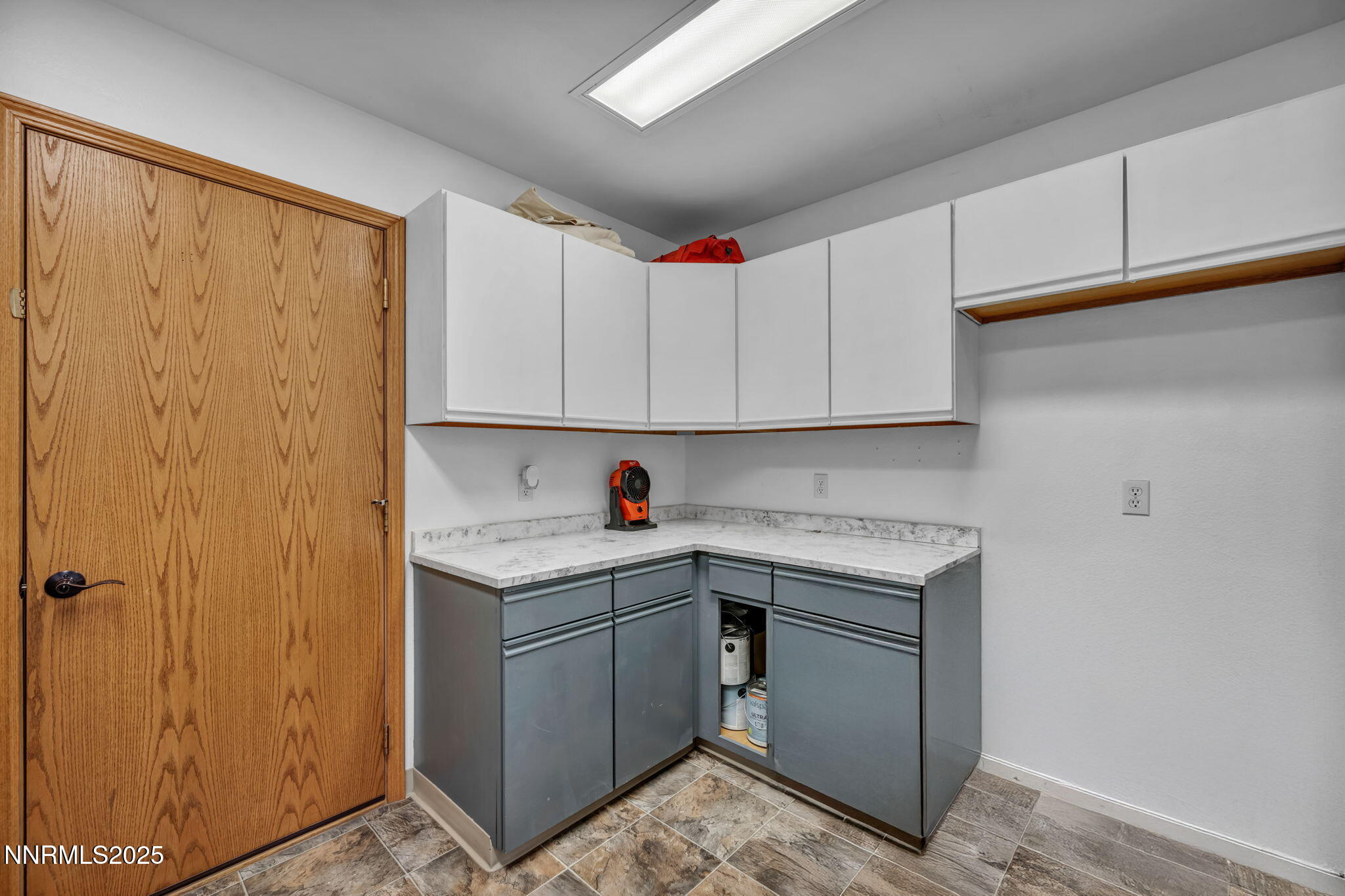 5595 Kluncy Canyon Road Property Photo 34