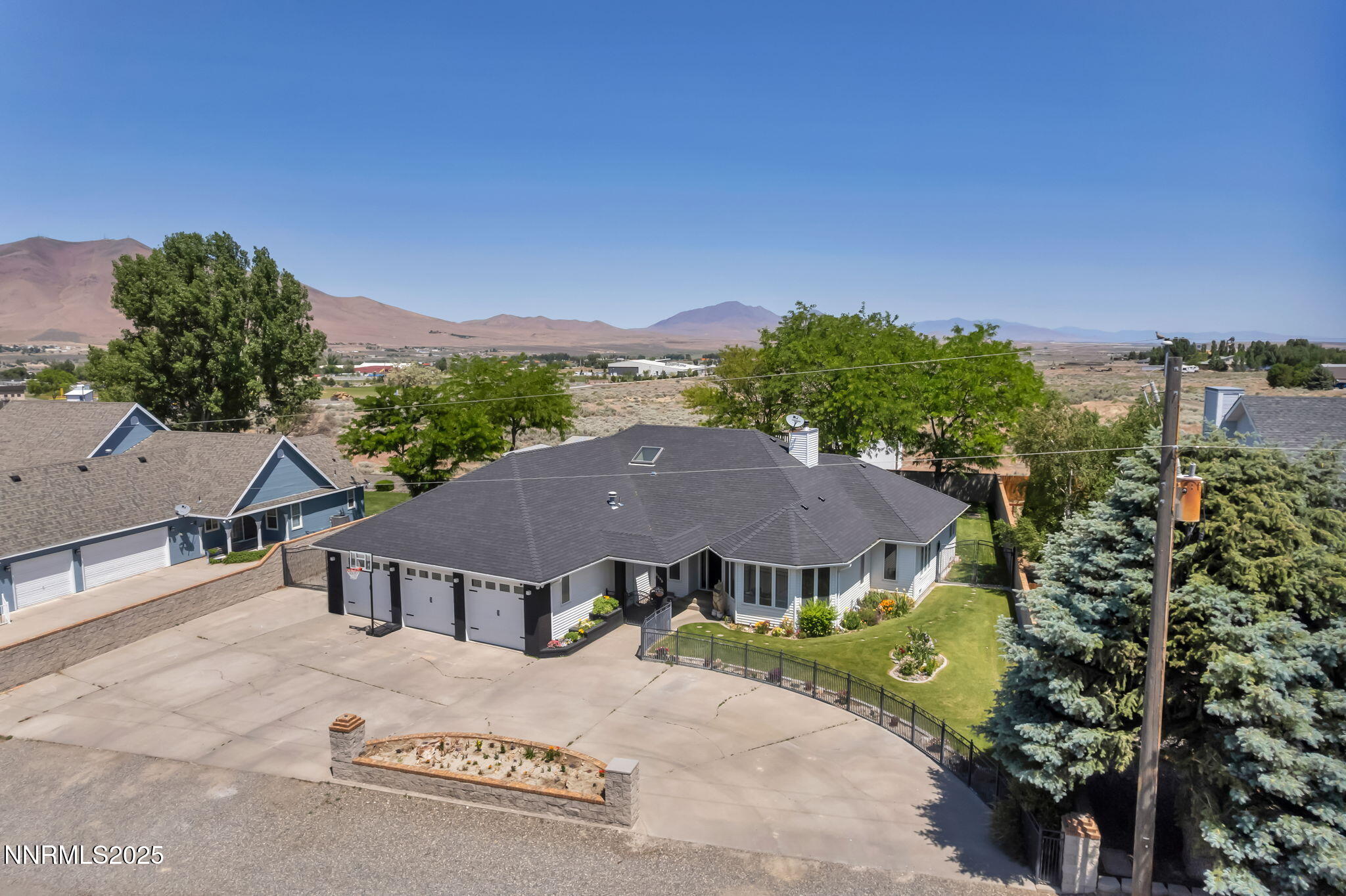 5595 Kluncy Canyon Road Property Photo 35