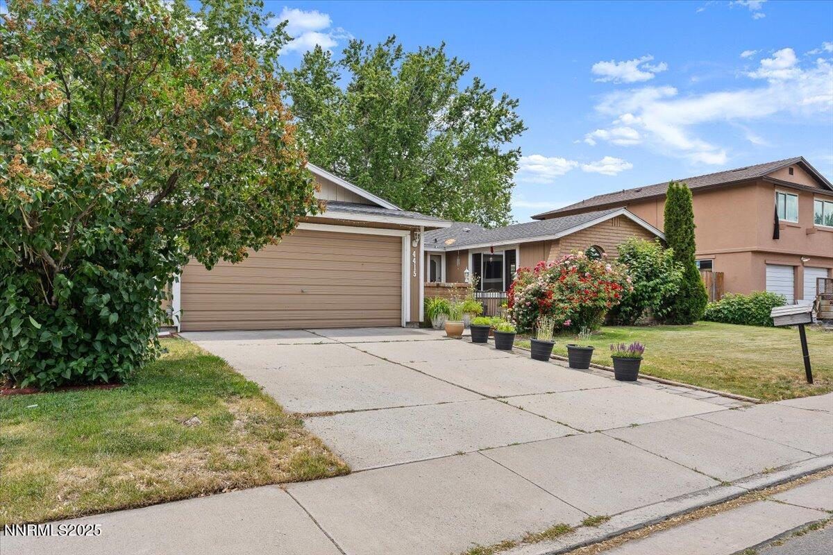 4415 Leche Way