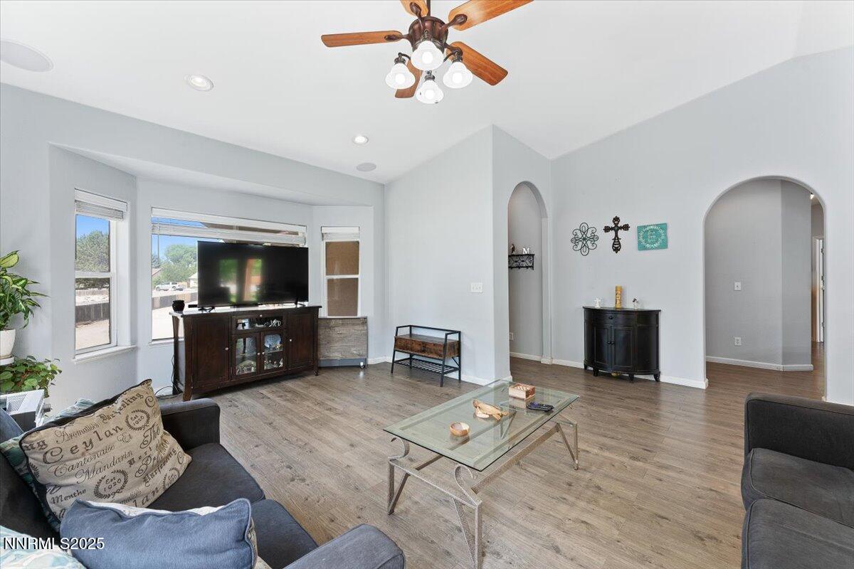 805 Samantha Circle Property Photo 7