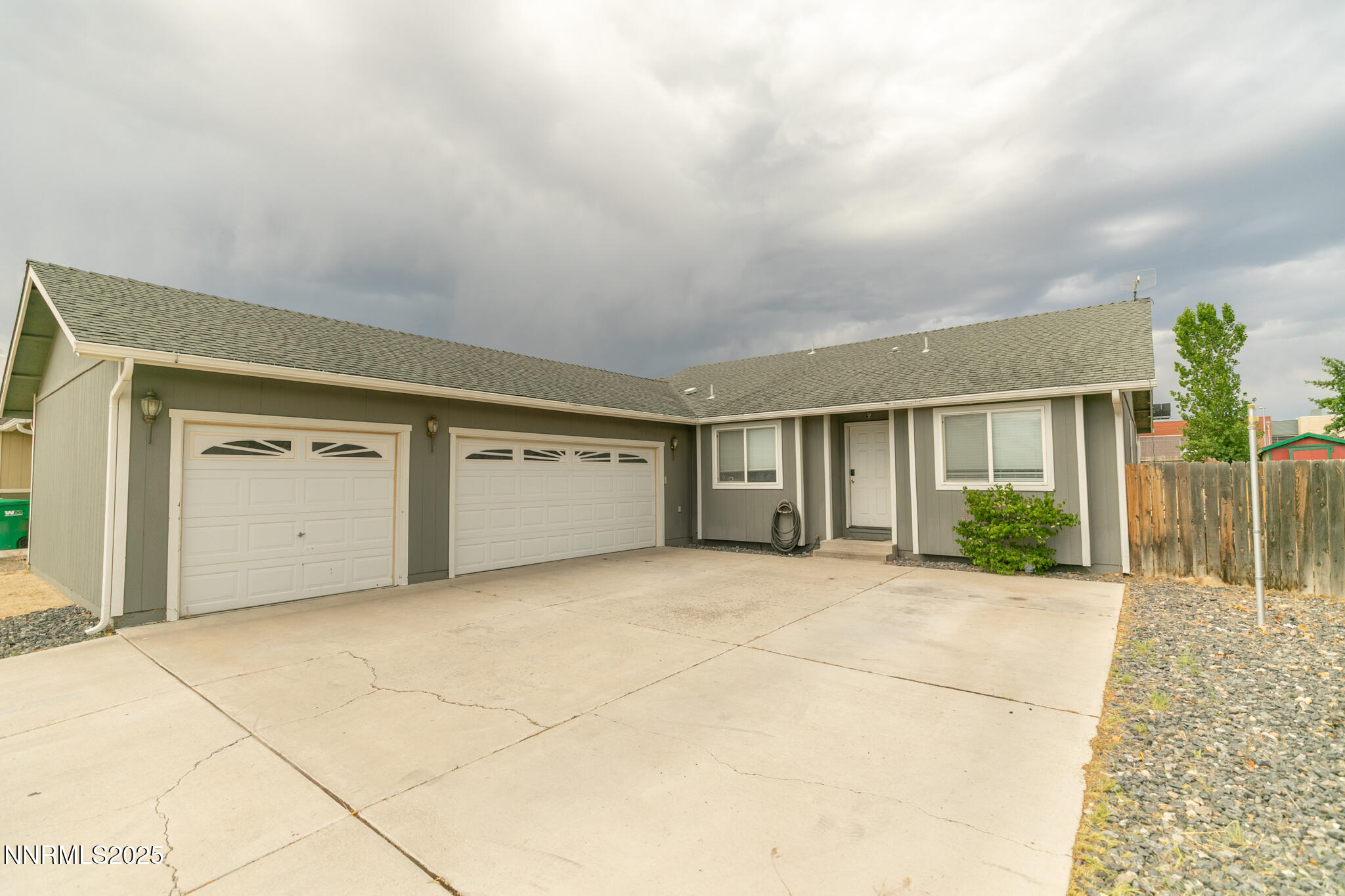 726 Tamsen Road Property Photo 1