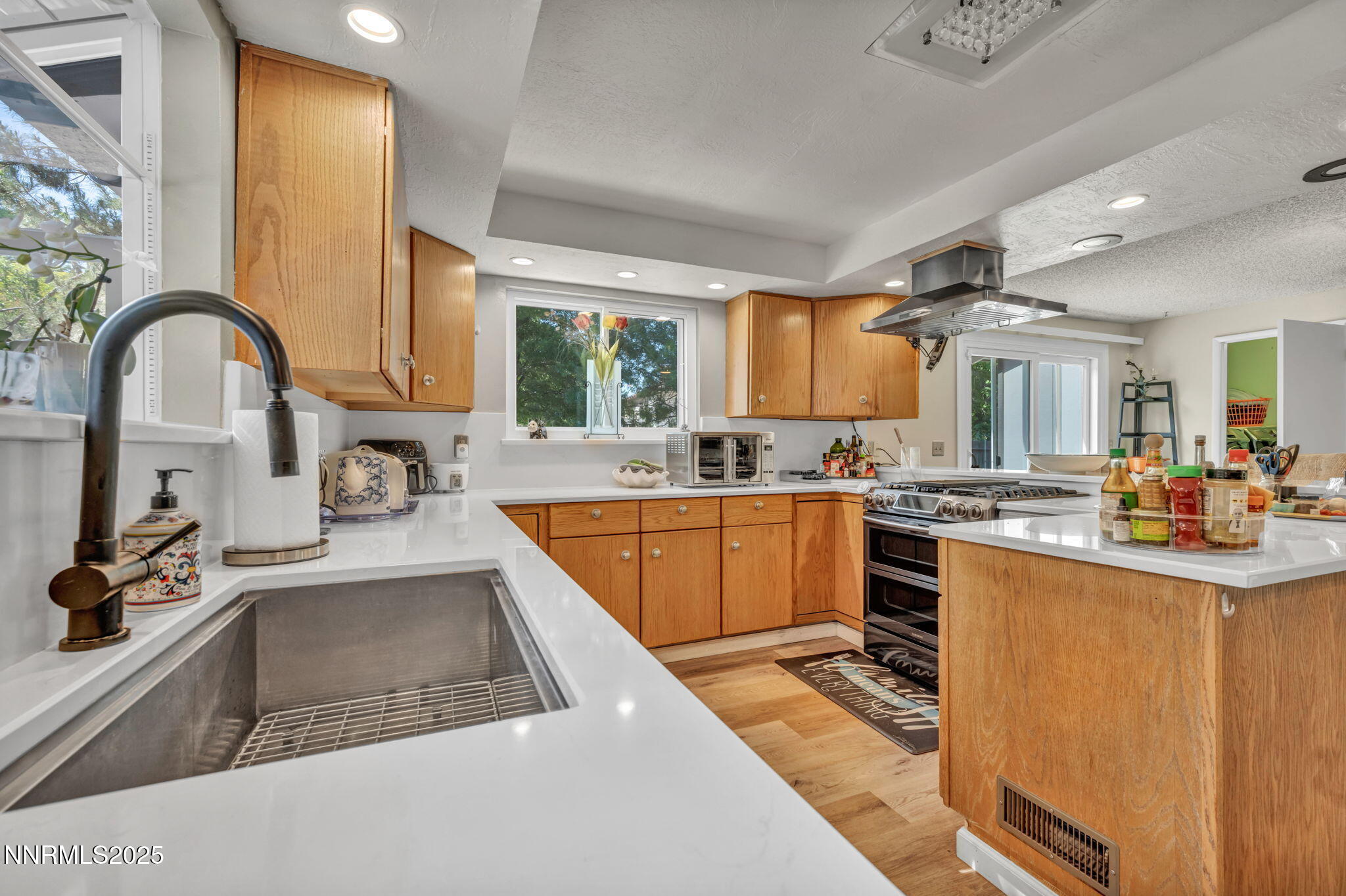 3690 Sleepy Hollow Drive Property Photo 6