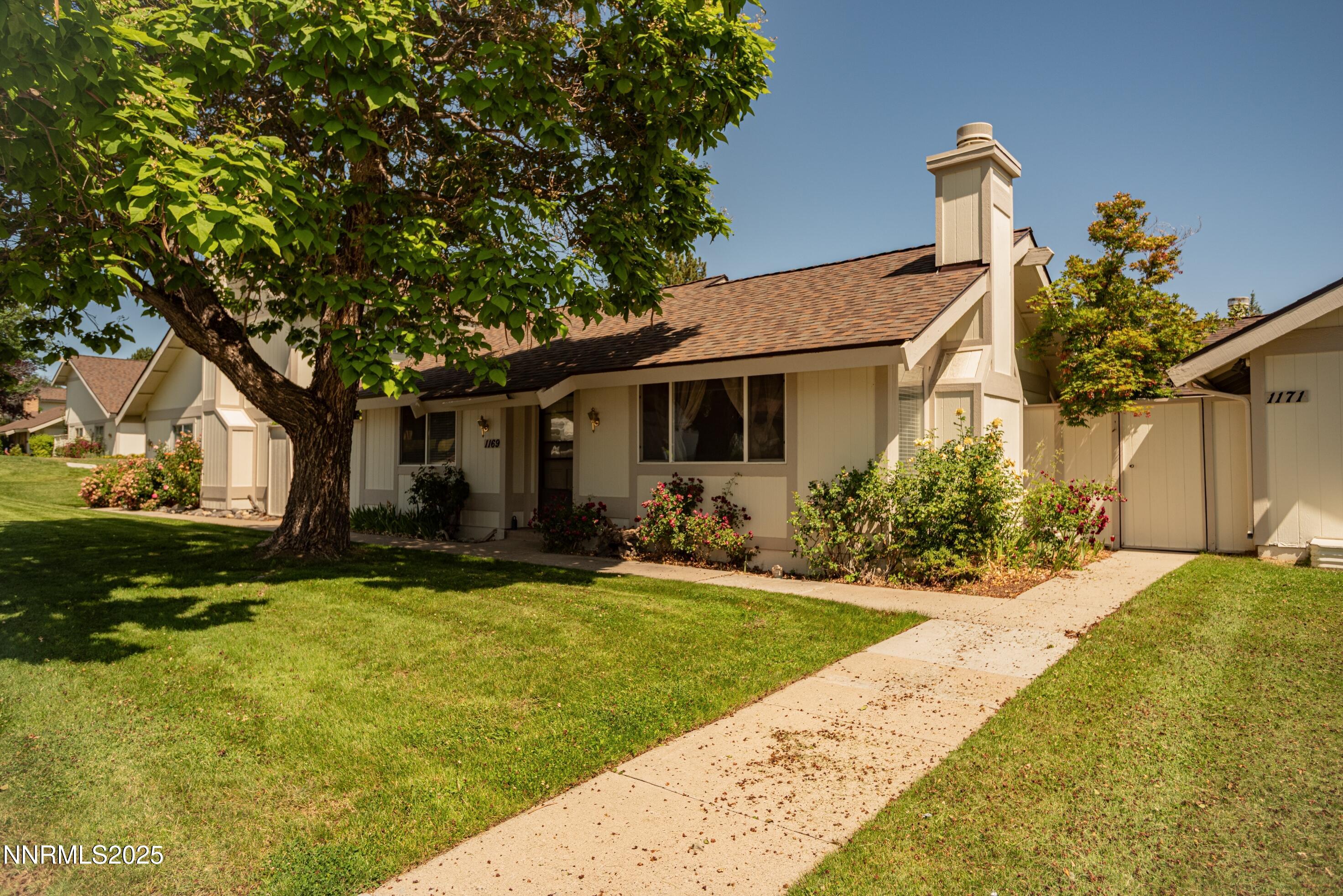 1169 Wagon Wheel Circle Property Photo 2