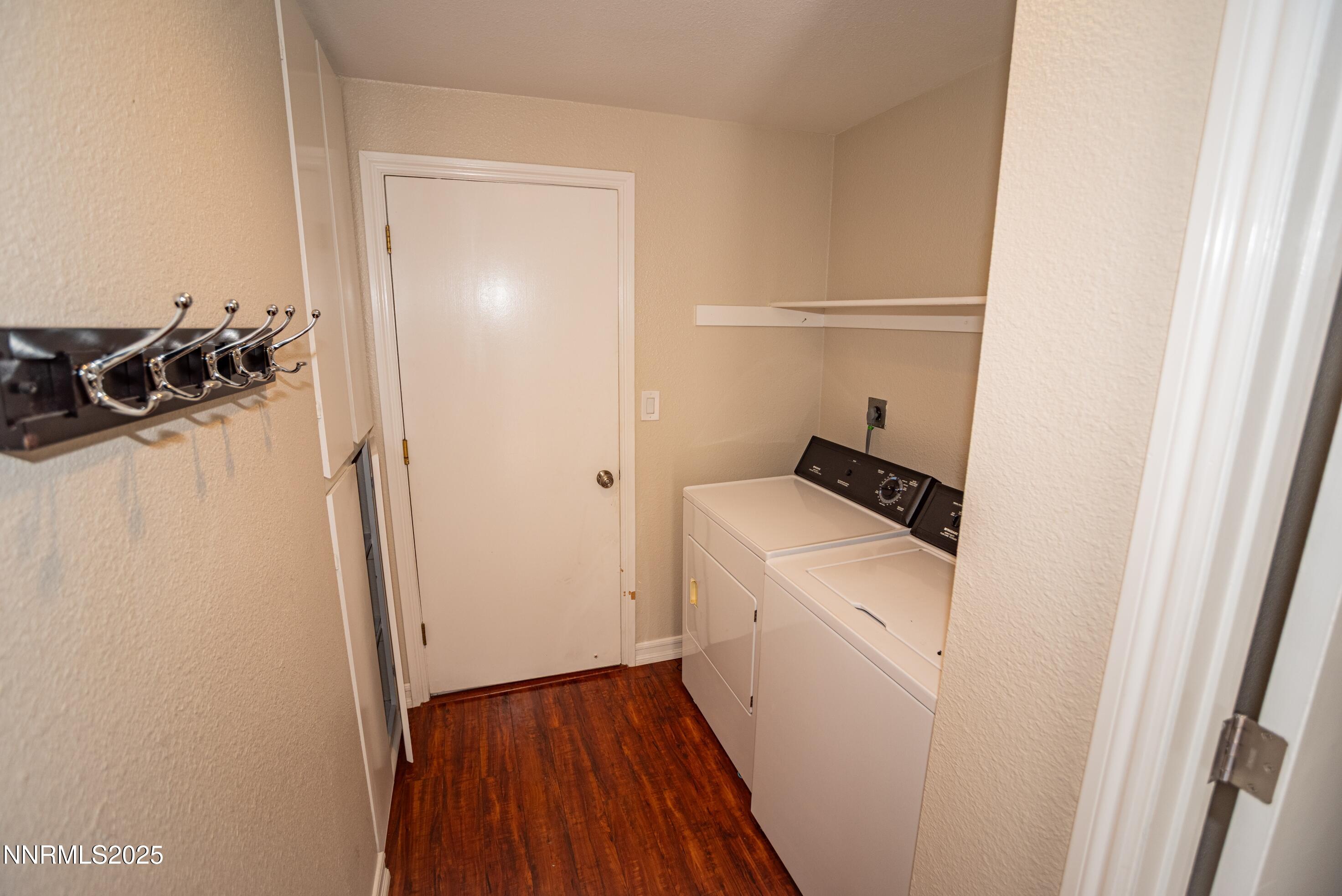 1169 Wagon Wheel Circle Property Photo 16