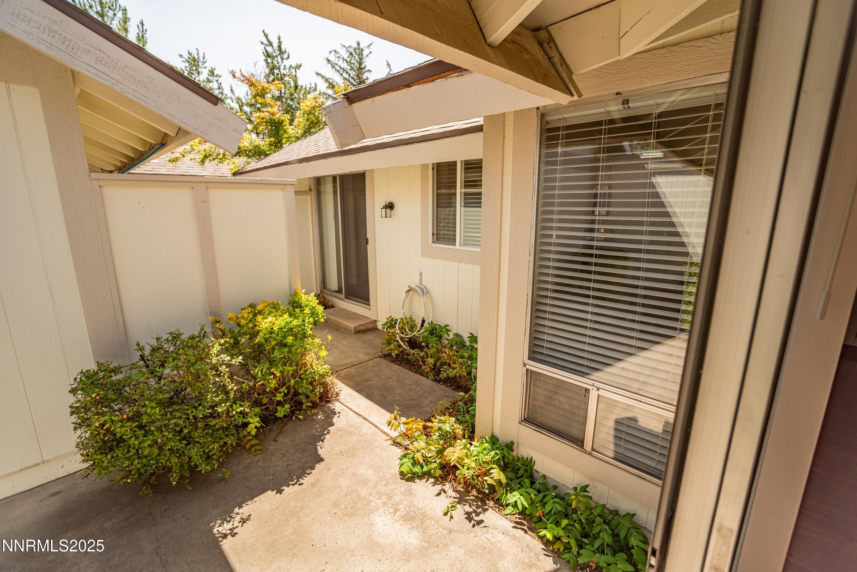 1169 Wagon Wheel Circle Property Photo 17