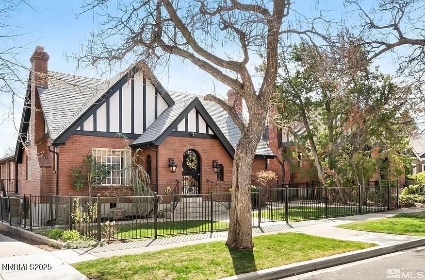 628 Marsh Avenue Property Photo 1