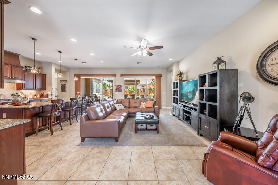 9800 Hafflinger Lane Property Photo 4