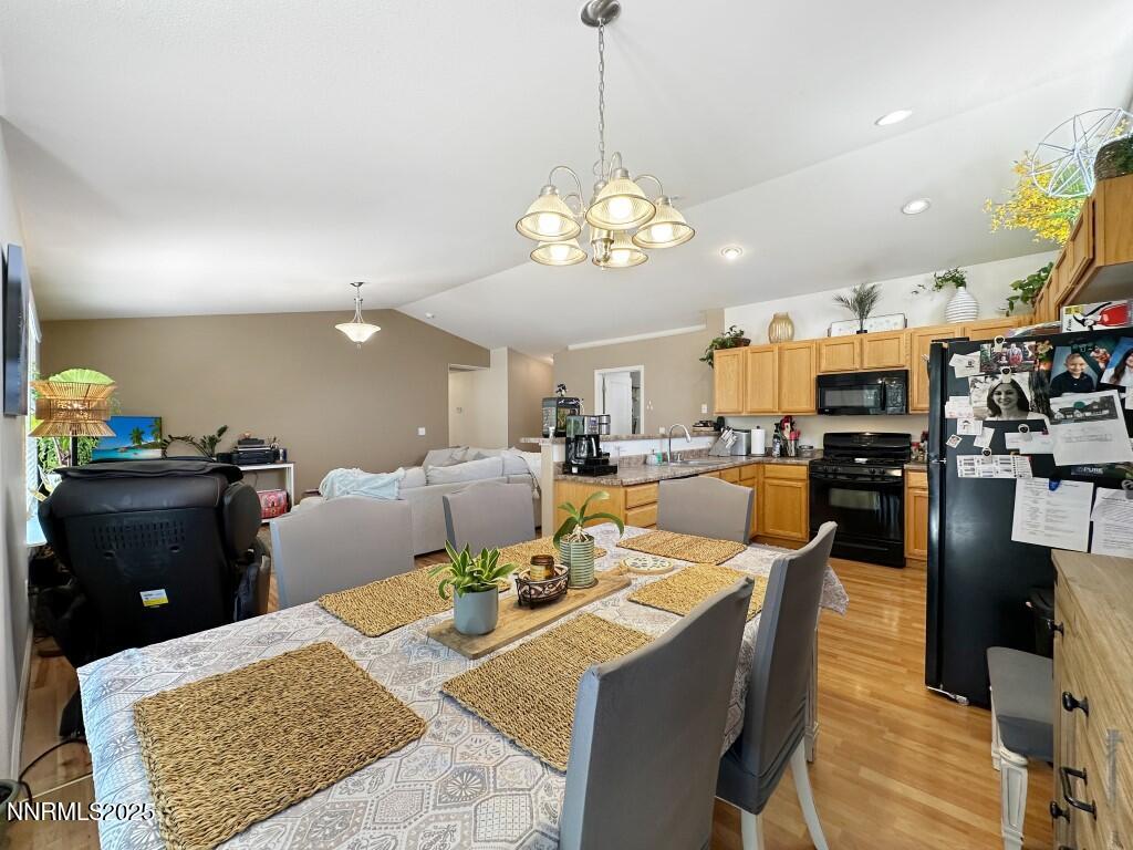 2657 Elizabeth Parkway Property Photo 14