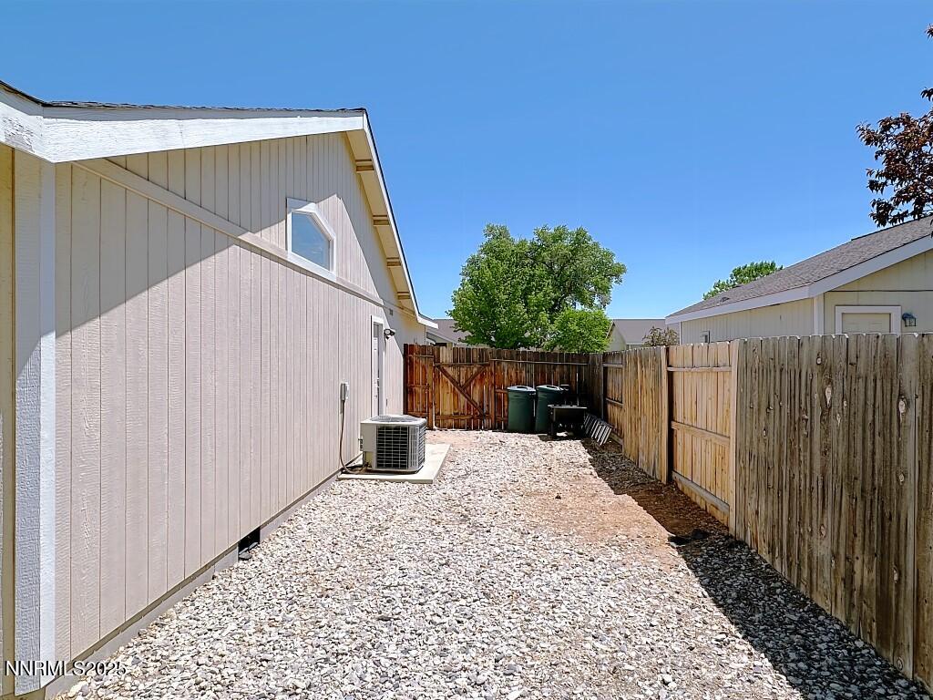 2657 Elizabeth Parkway Property Photo 22