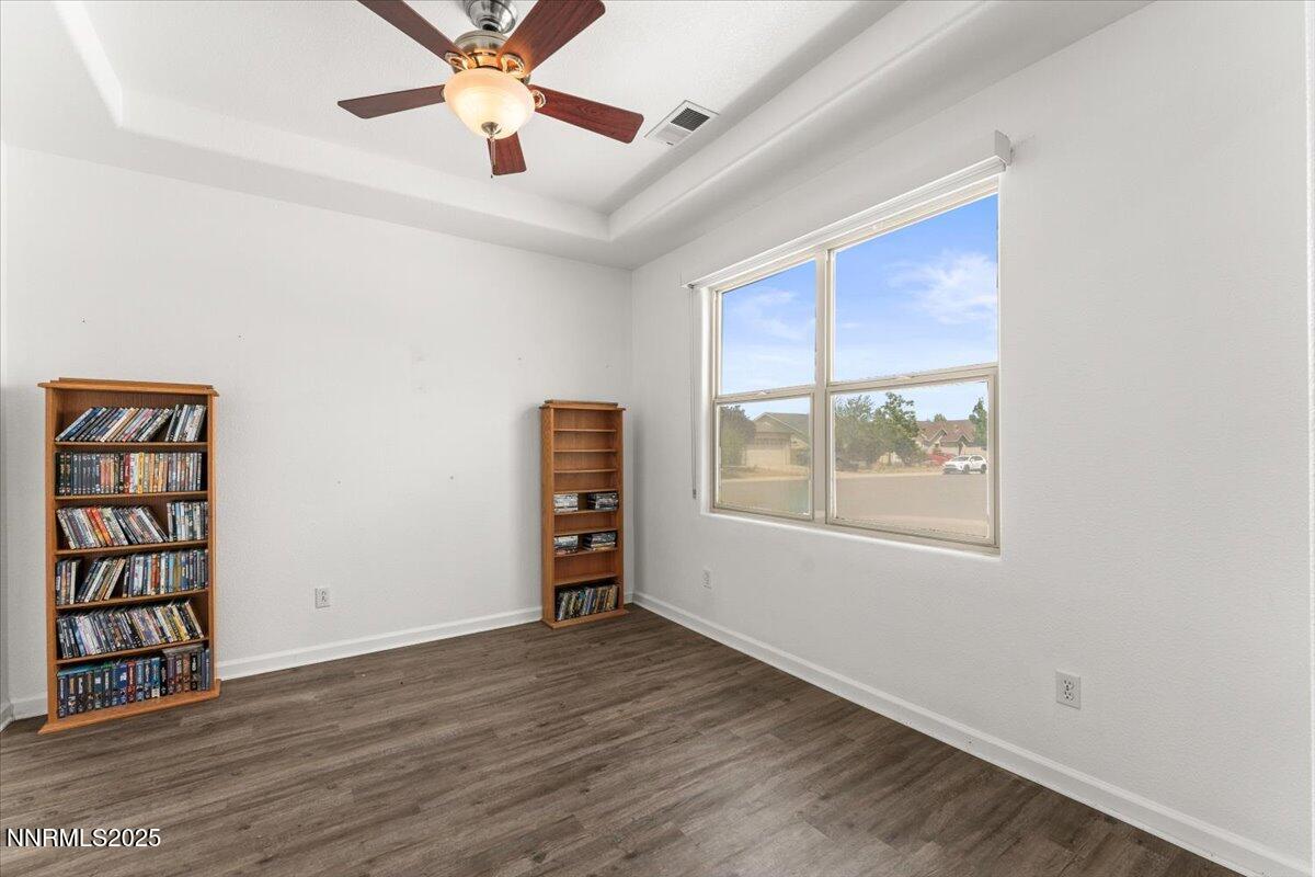 121 South End Drive Property Photo 5