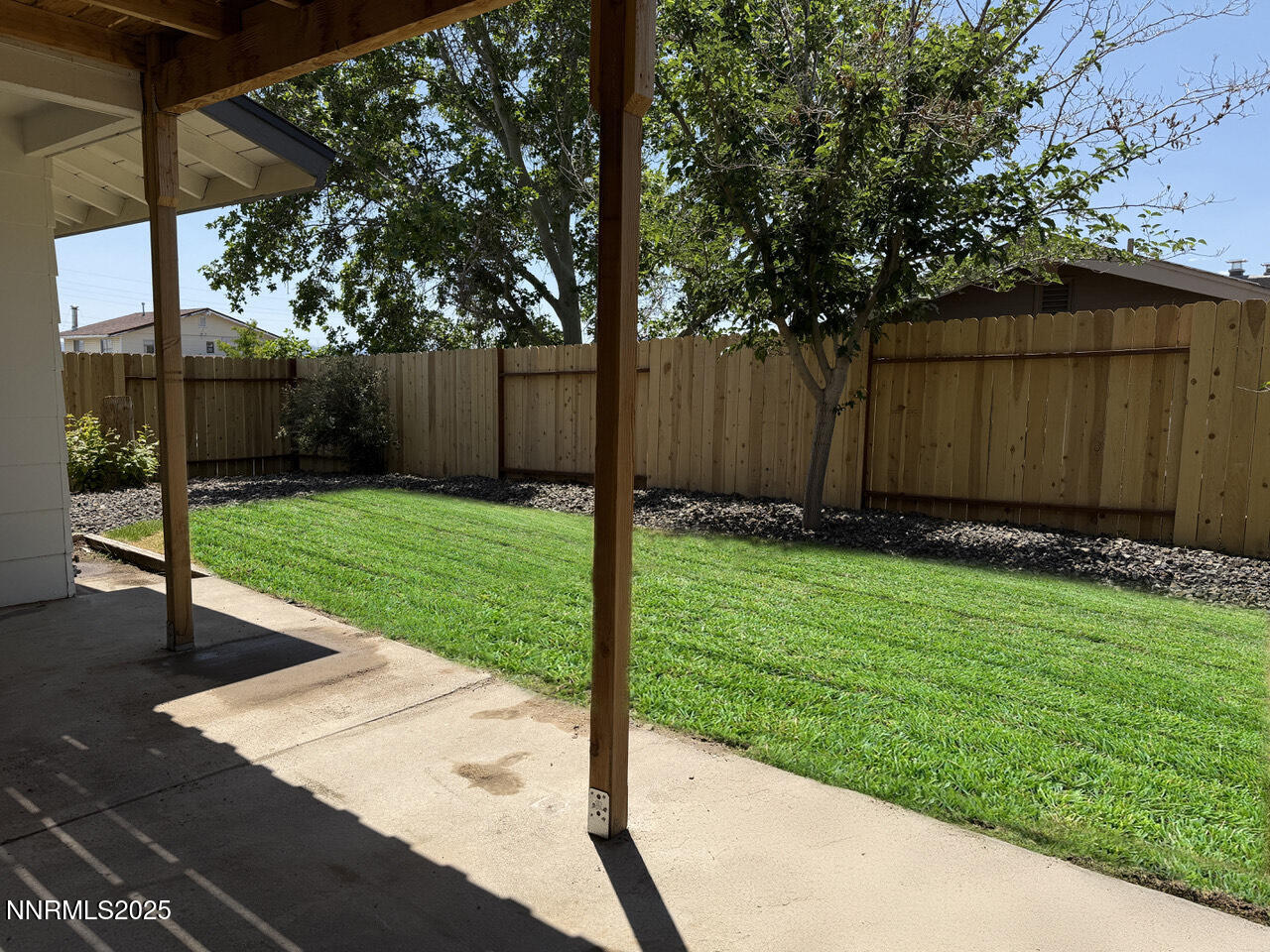 400 N Tarn Way Property Photo 3