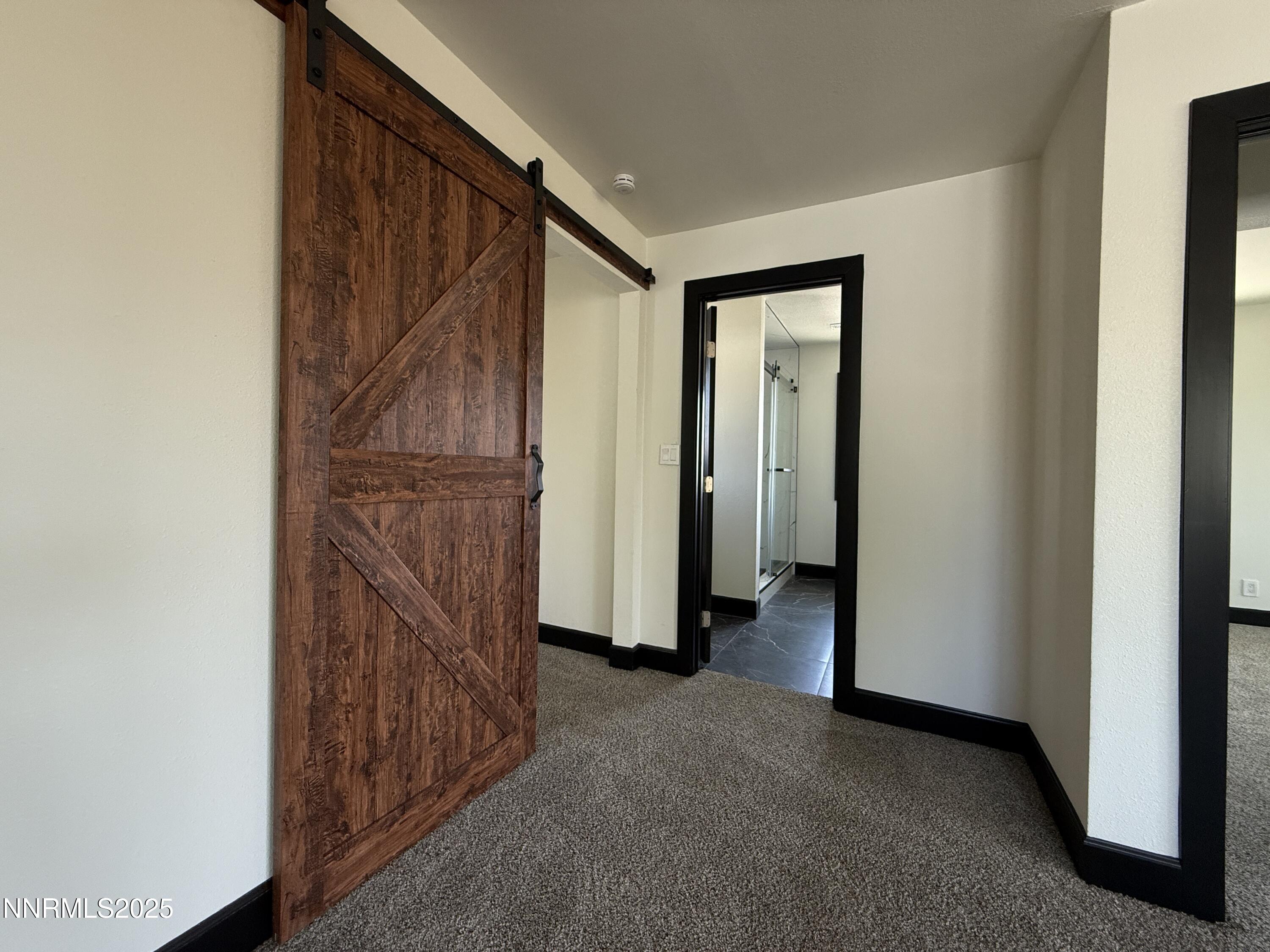 400 N Tarn Way Property Photo 5