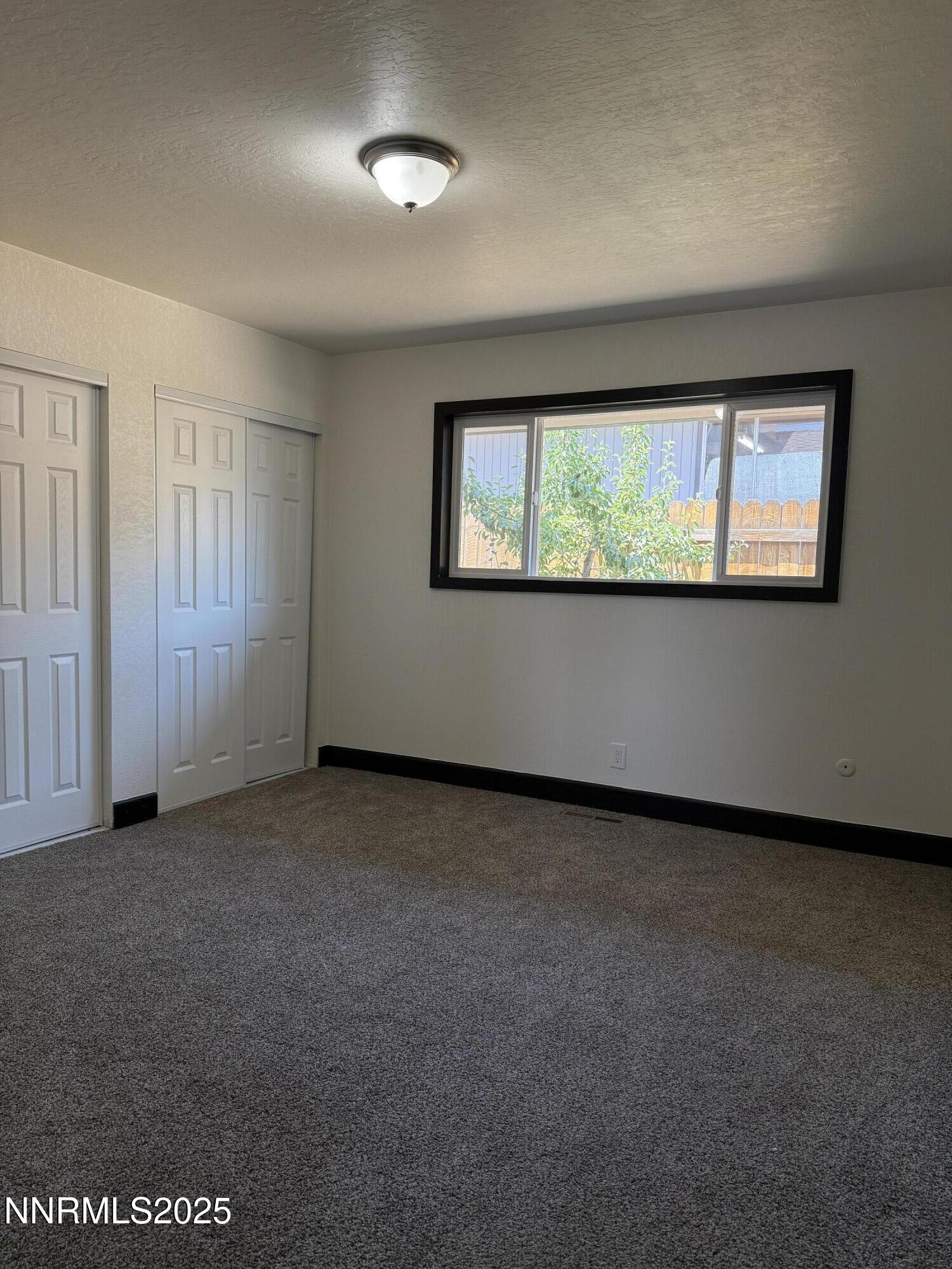 400 N Tarn Way Property Photo 8