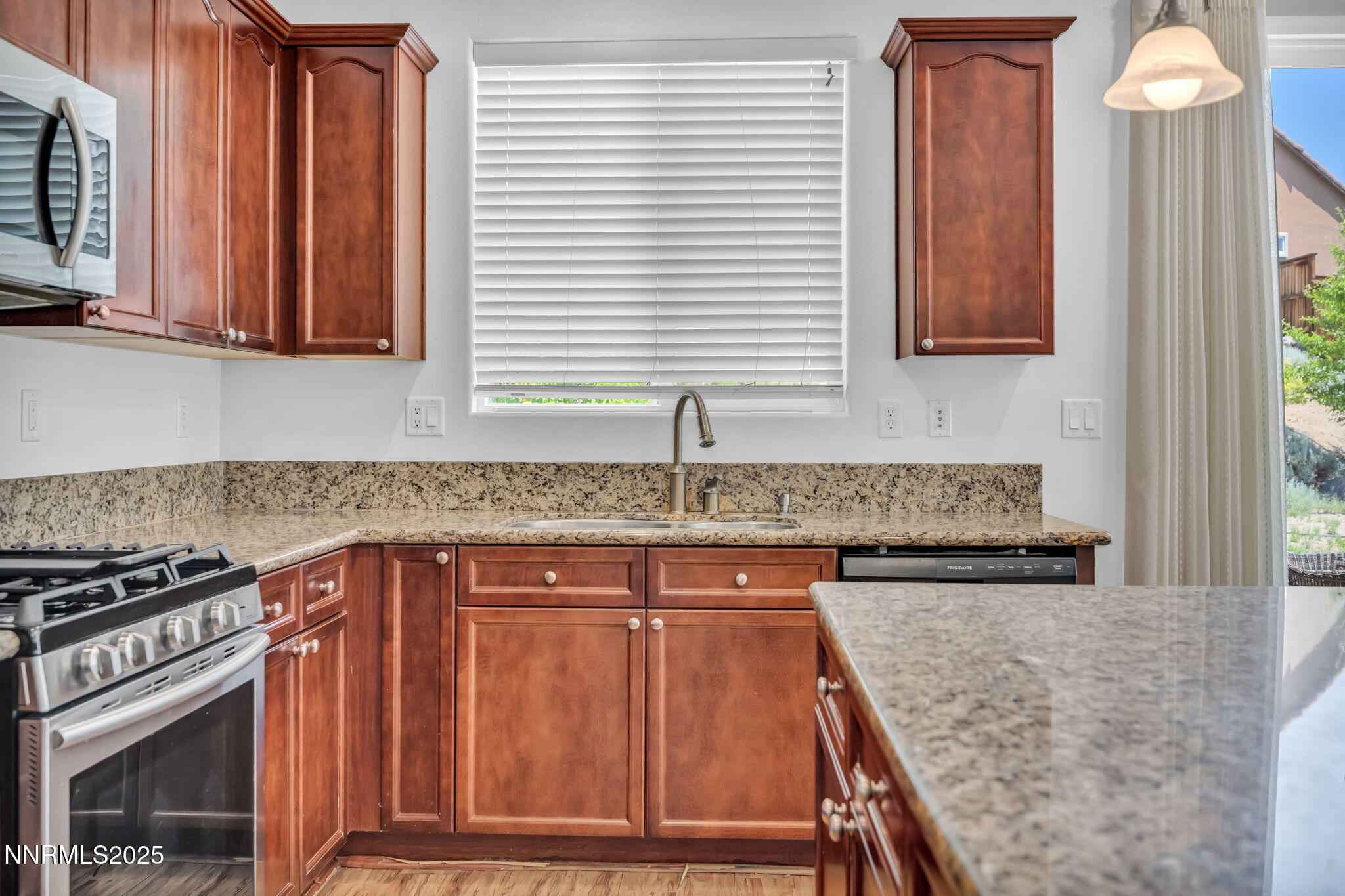 5310 Healing Stone Court Property Photo 11