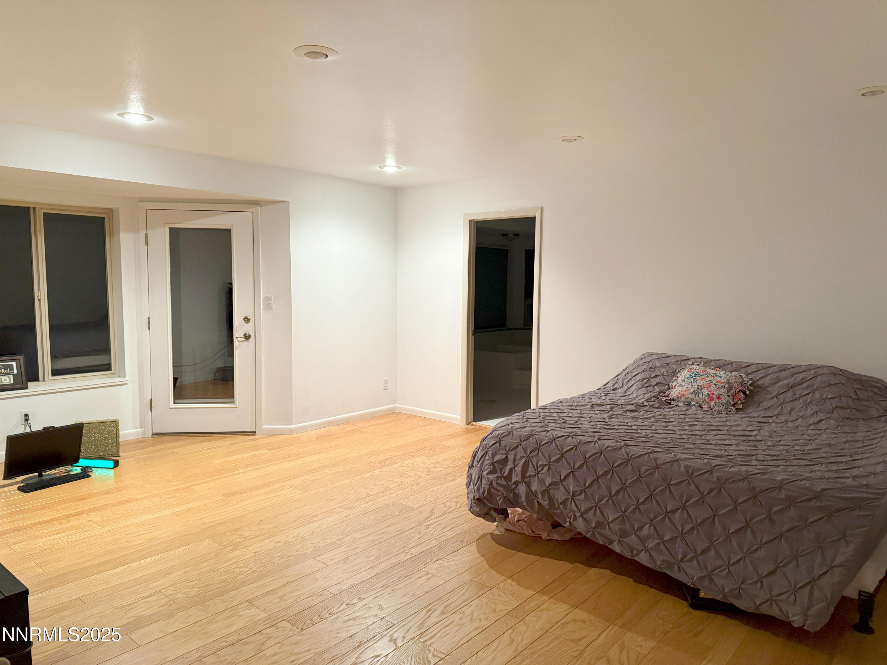 2092 Colonial Drive Property Photo 4