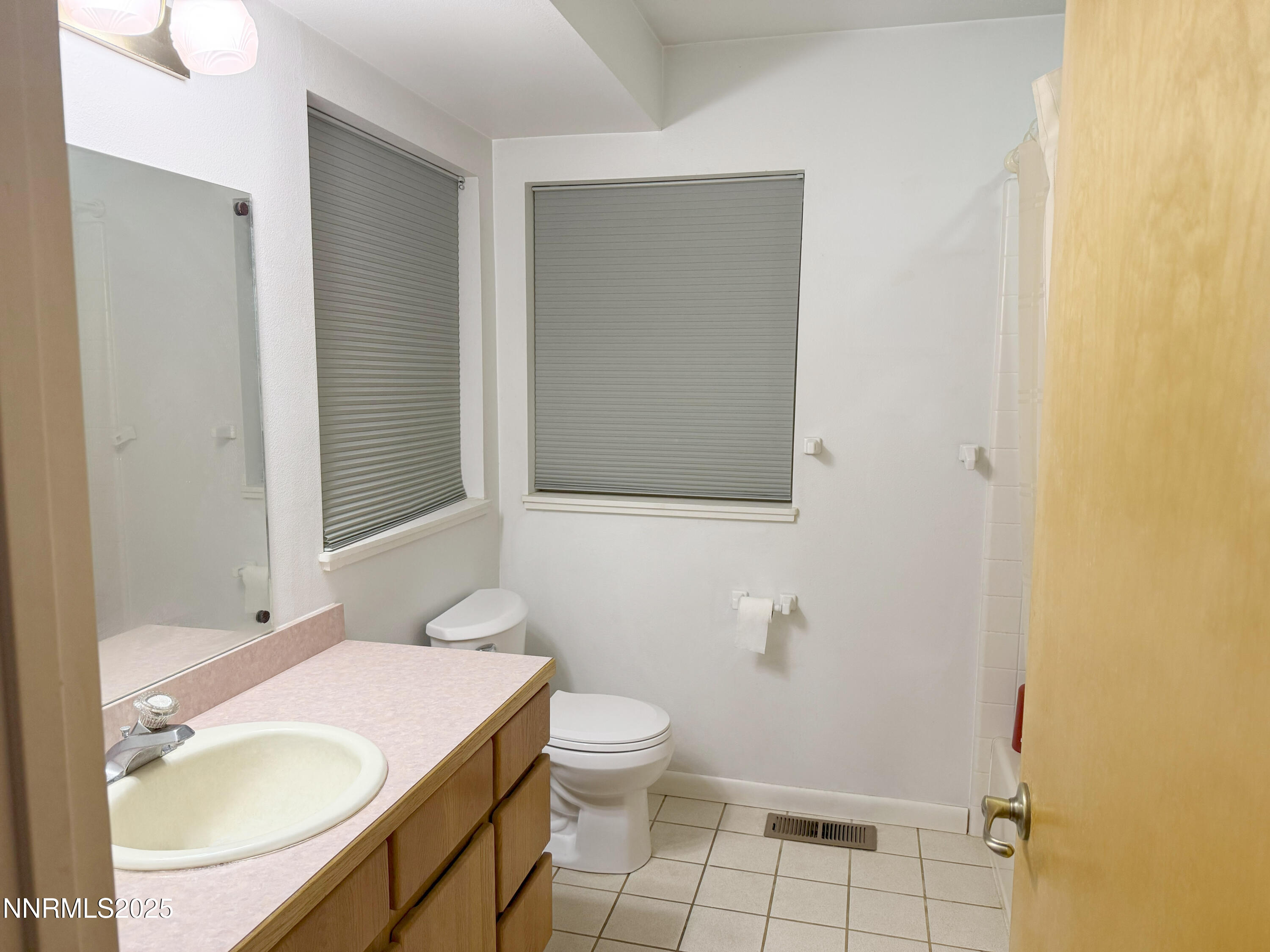 2092 Colonial Drive Property Photo 10