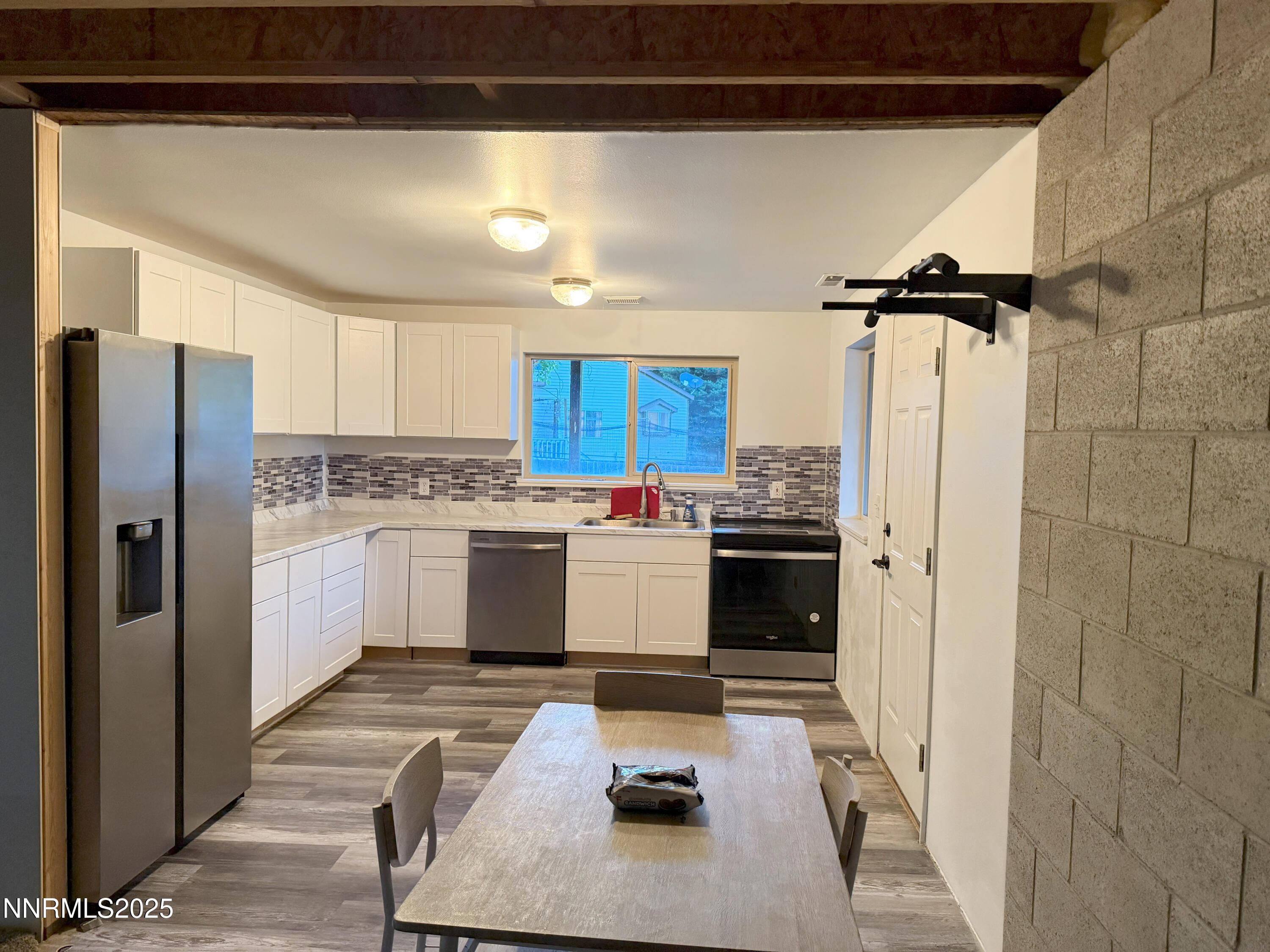 2092 Colonial Drive Property Photo 13