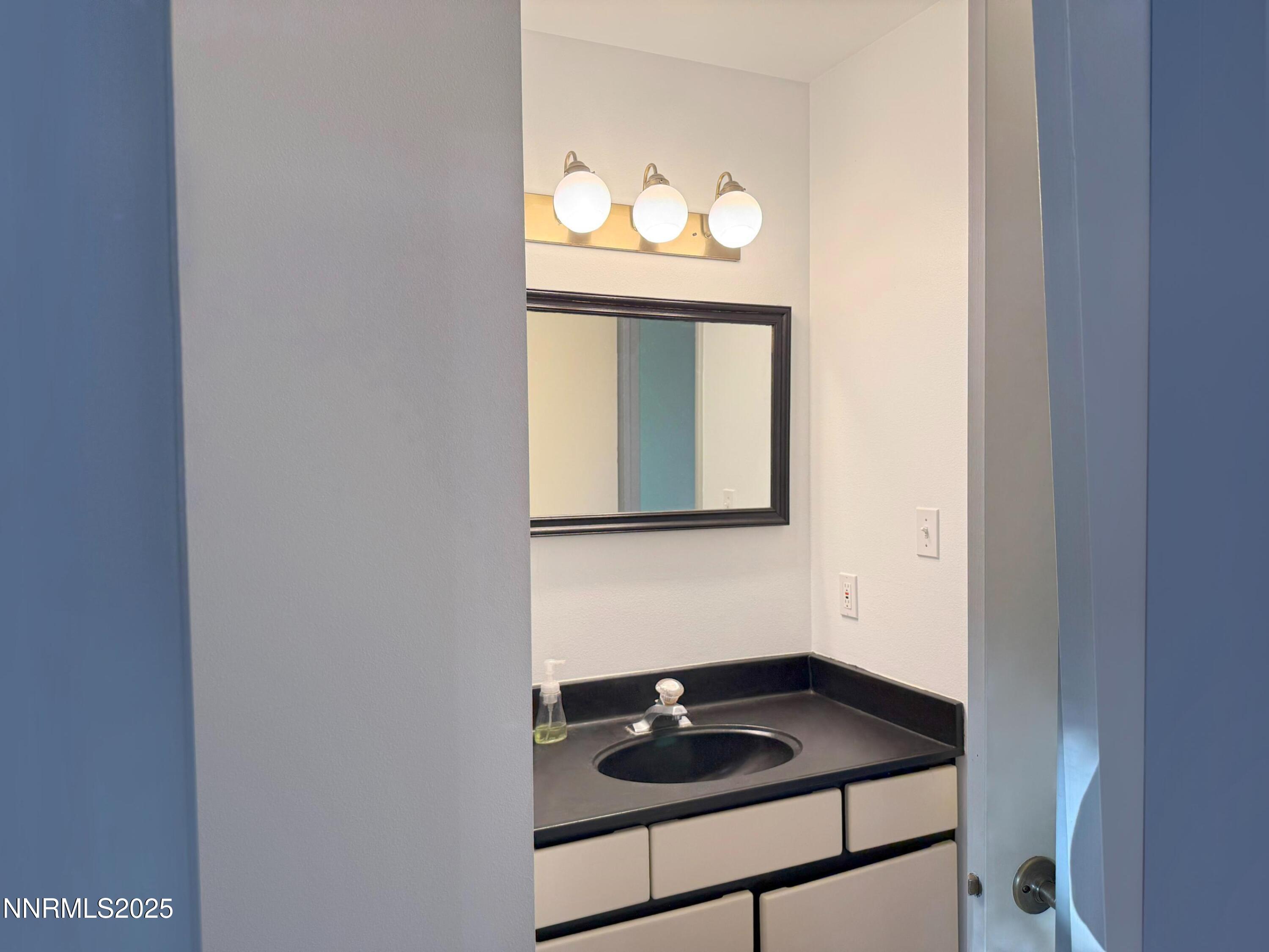 2092 Colonial Drive Property Photo 43