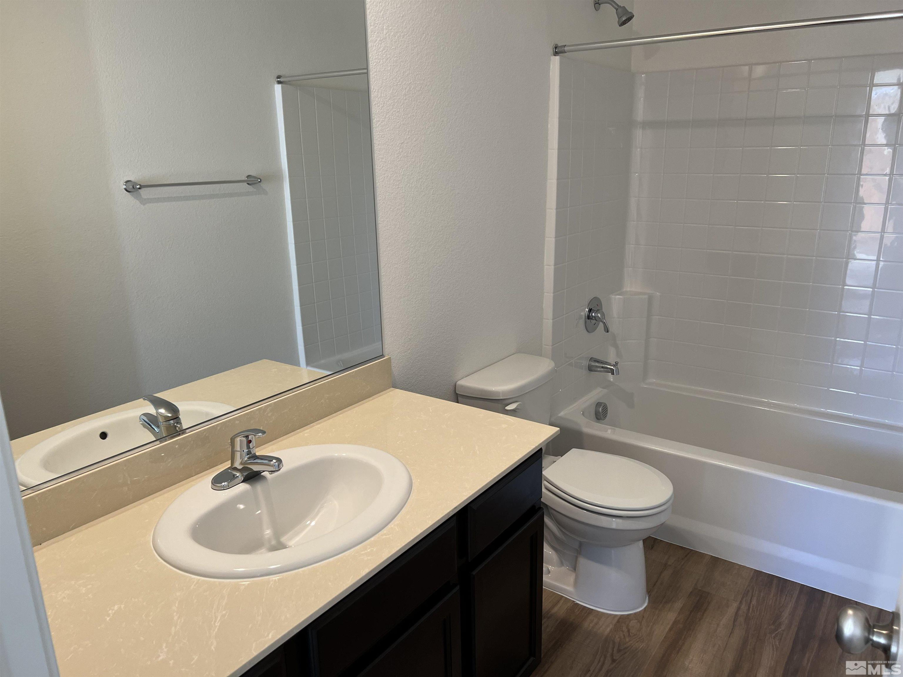 9255 Logan Creek Road Property Photo 8