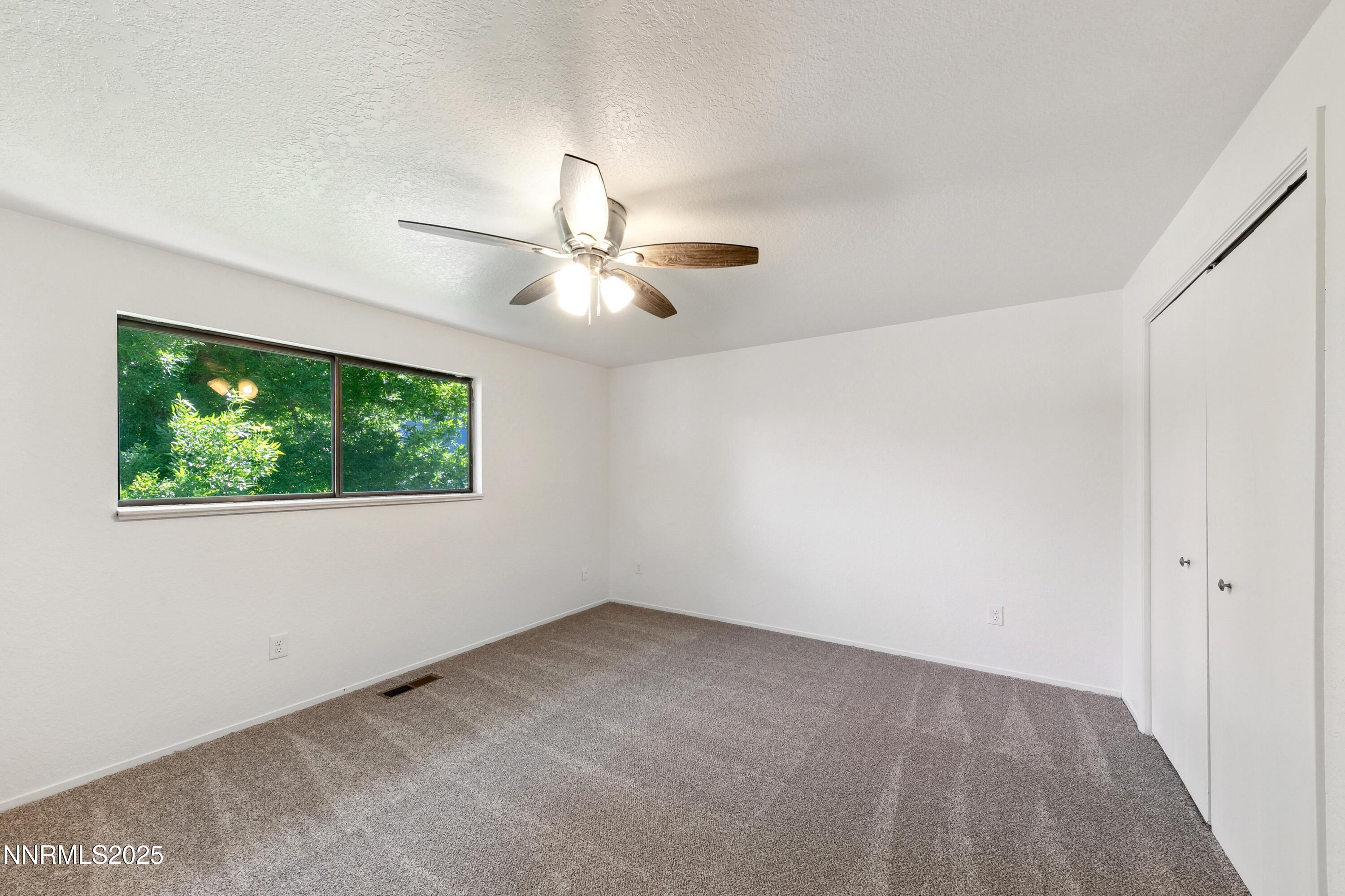 718 Travis Drive D Property Photo 16