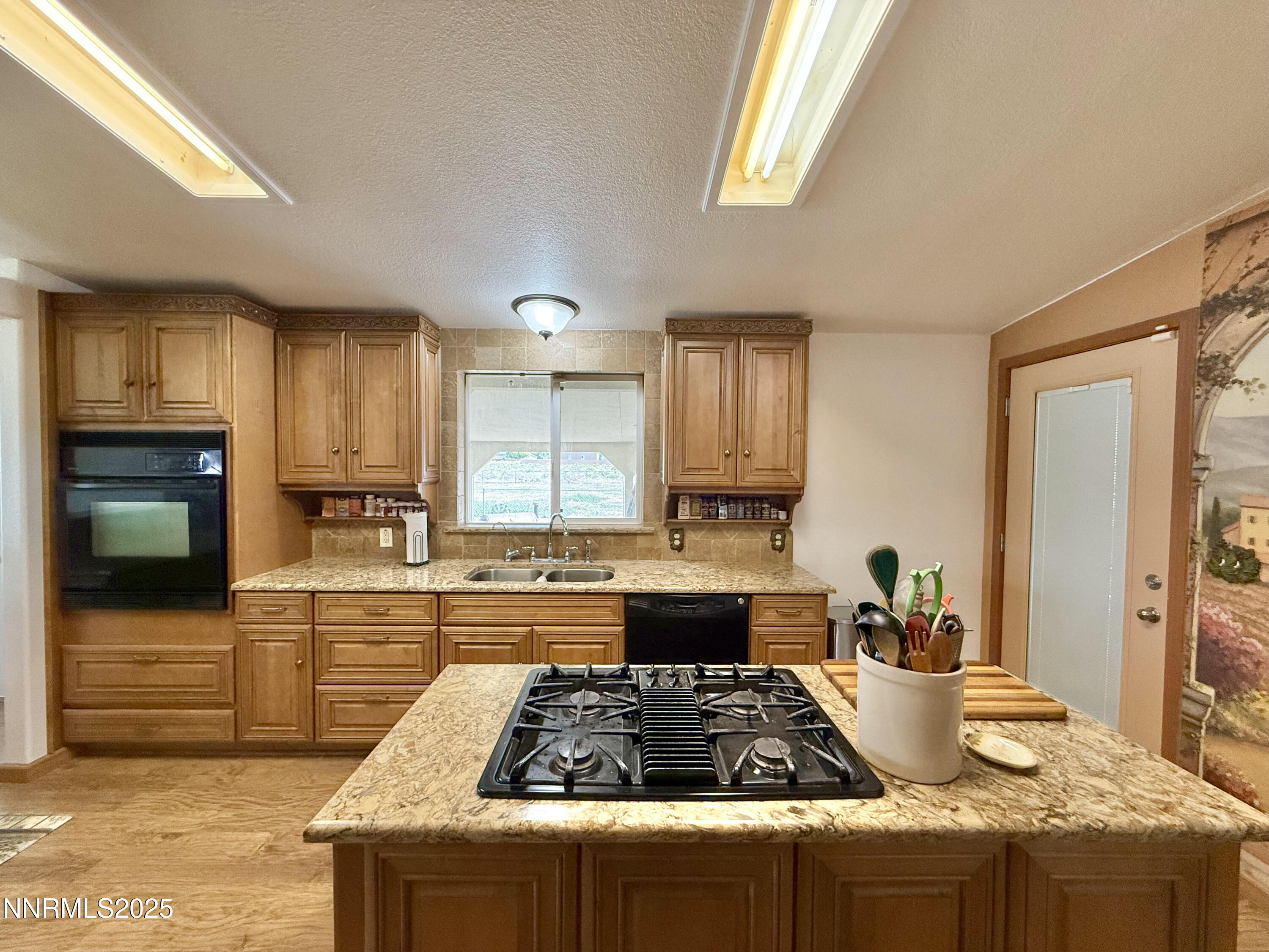 480 Kayci Avenue Property Photo 6