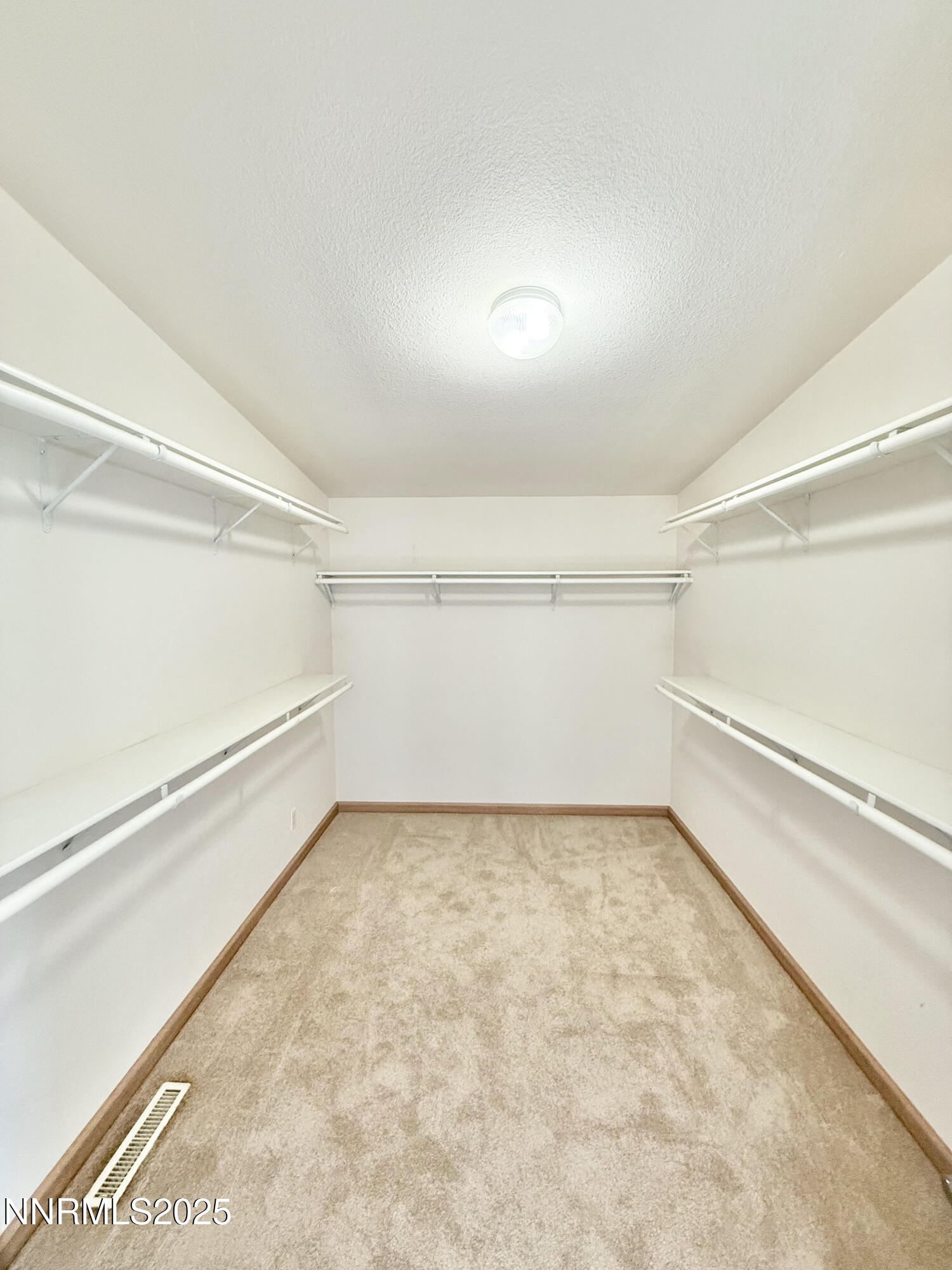 480 Kayci Avenue Property Photo 22