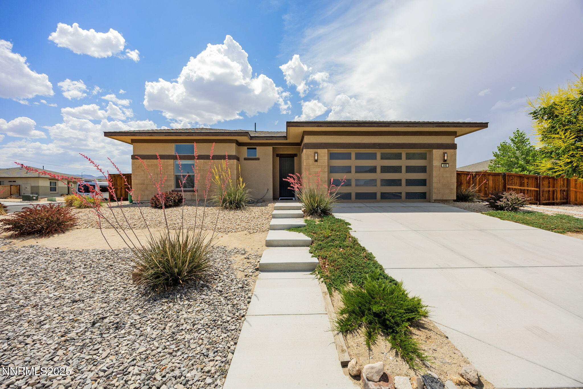 698 Raptor Way Property Photo 1