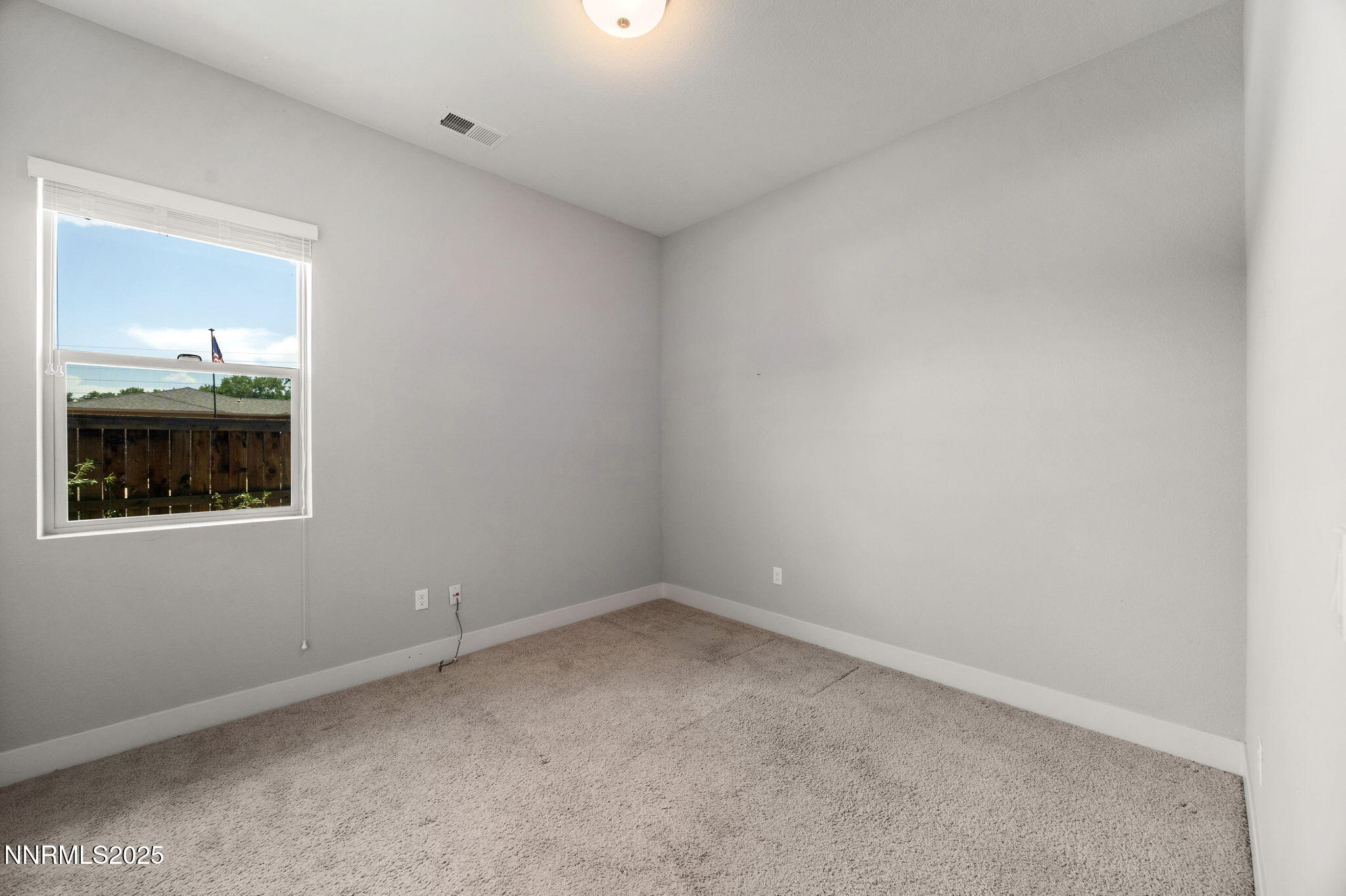 698 Raptor Way Property Photo 18